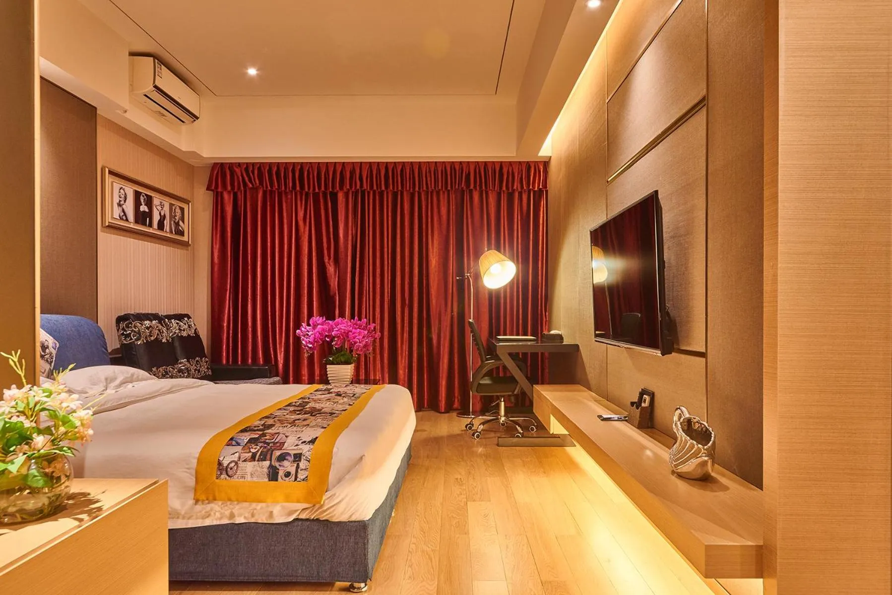 Bedroom, Bed in Heefun International Apartment - Free Shuttle to Canton Fair