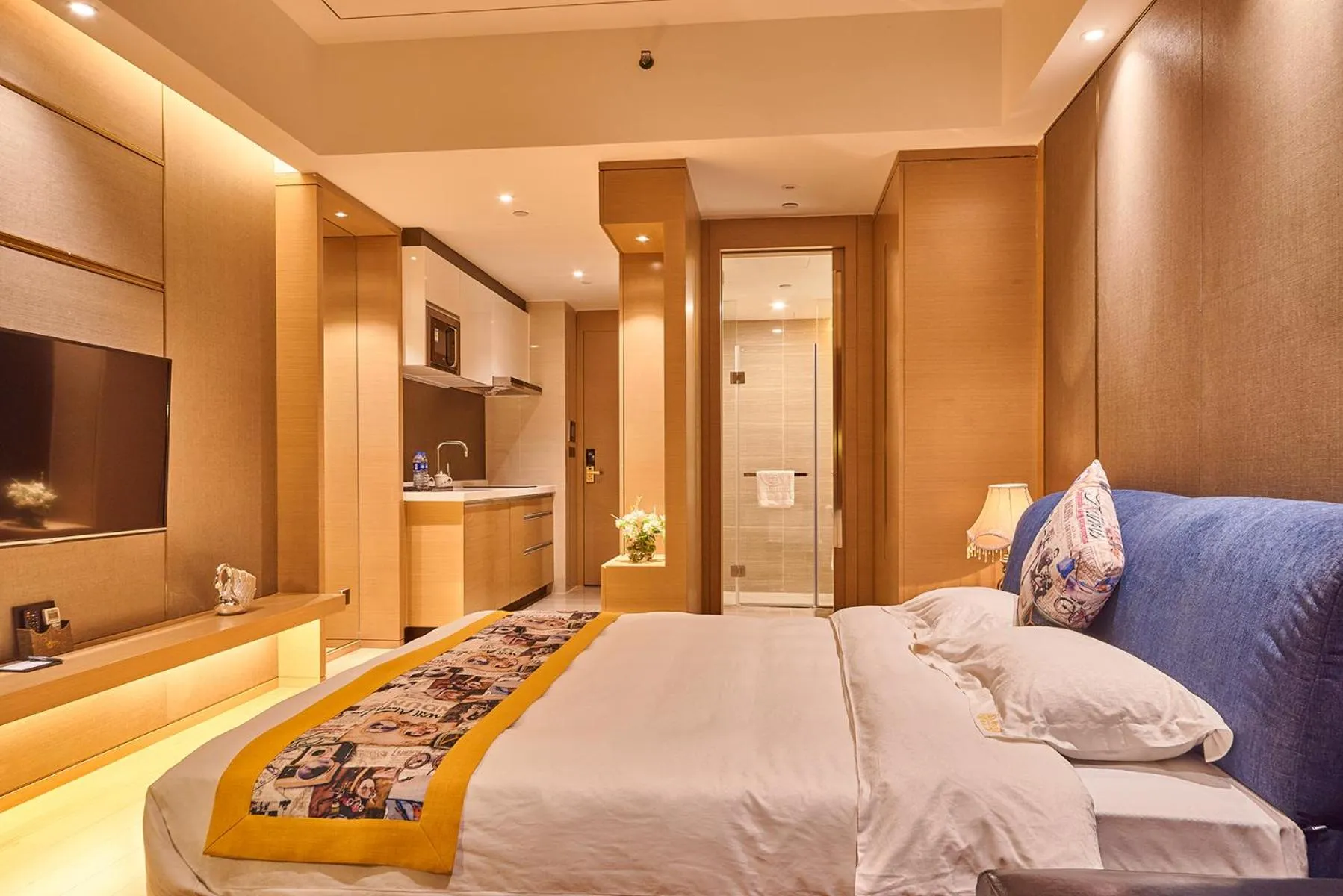 Bed in Heefun International Apartment - Free Shuttle to Canton Fair