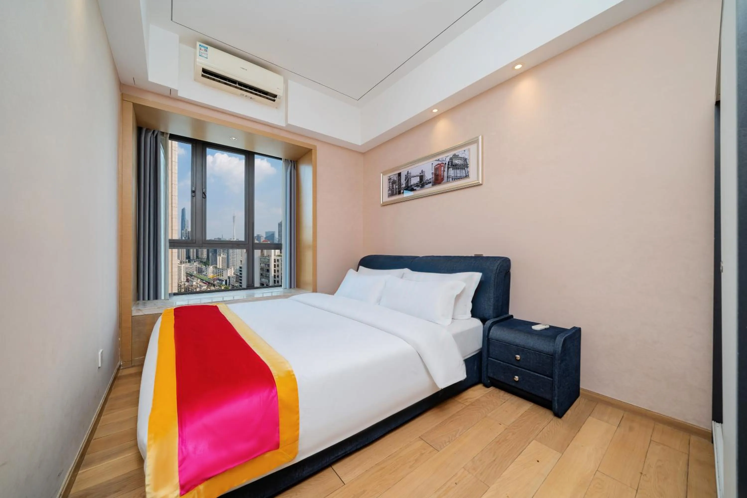 Bedroom, Bed in Heefun International Apartment - Free Shuttle to Canton Fair