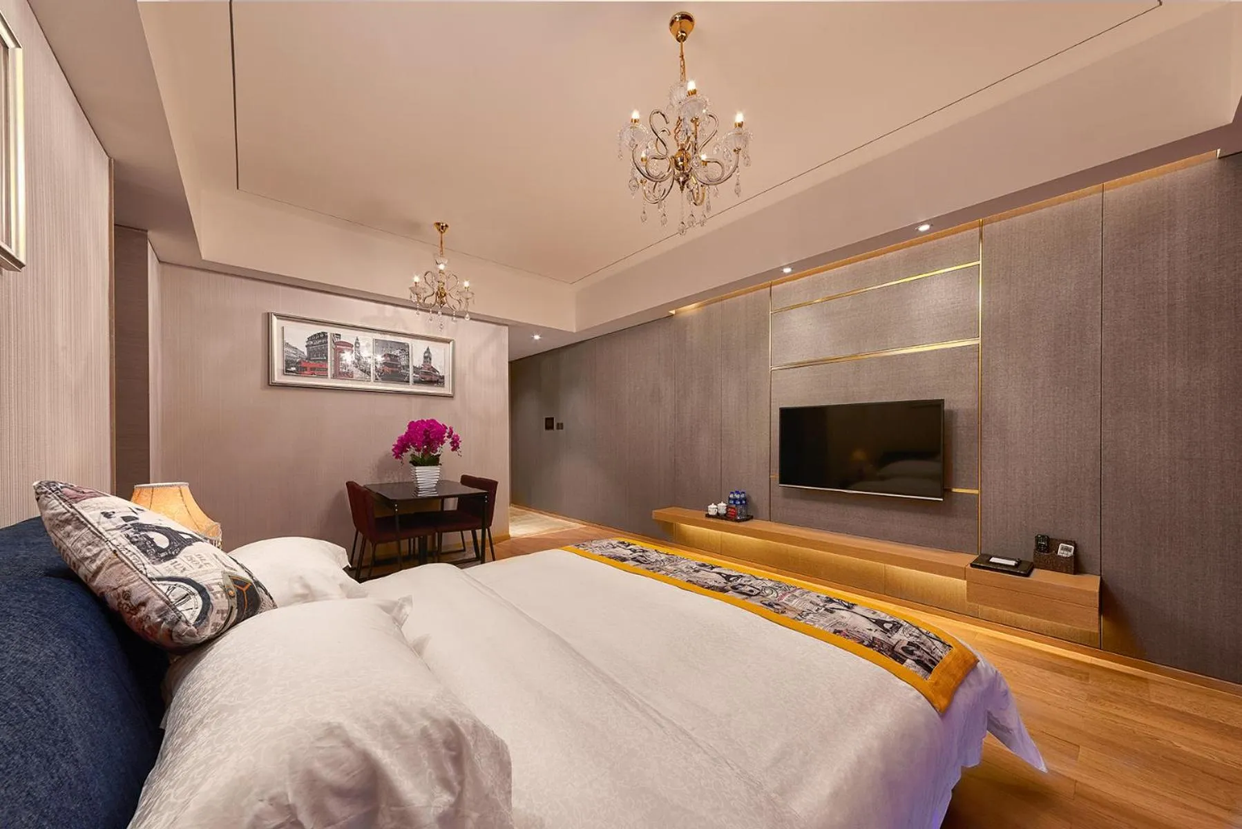 Photo of the whole room, Bed in Heefun International Apartment - Free Shuttle to Canton Fair