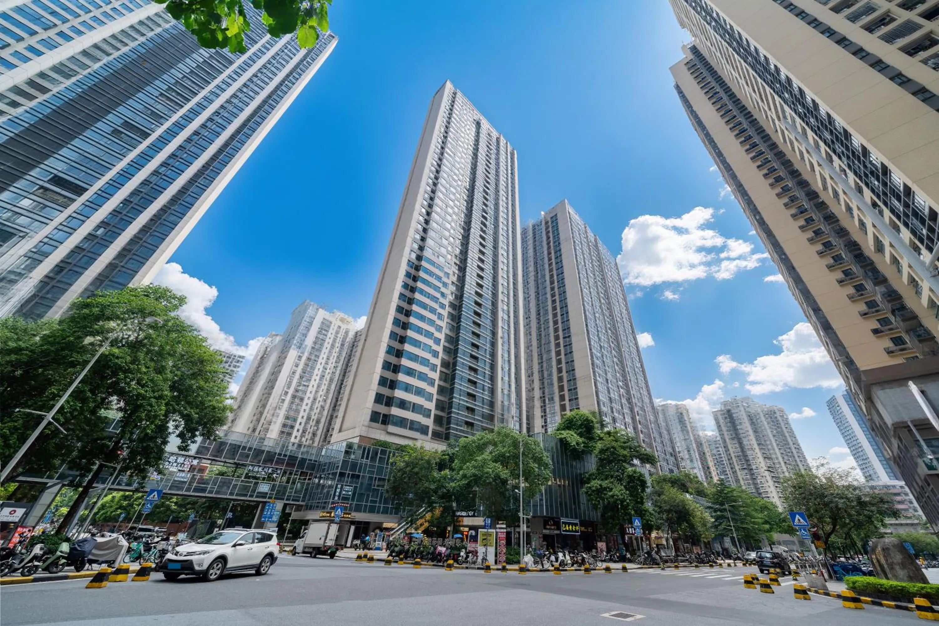 Property building in Heefun International Apartment - Free Shuttle to Canton Fair