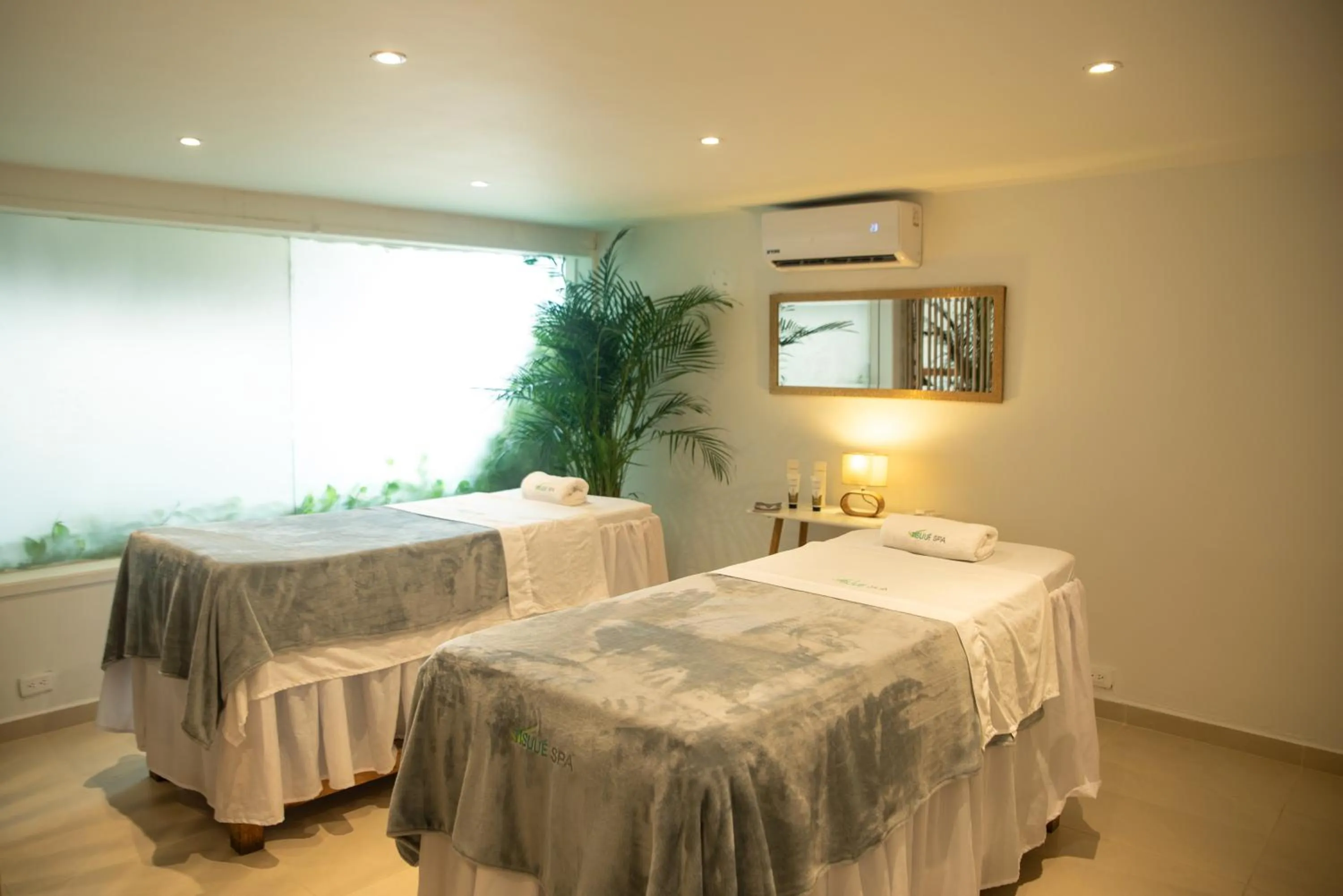 Spa and wellness centre/facilities, Bed in Estelar Santamar Hotel & Centro De Convenciones
