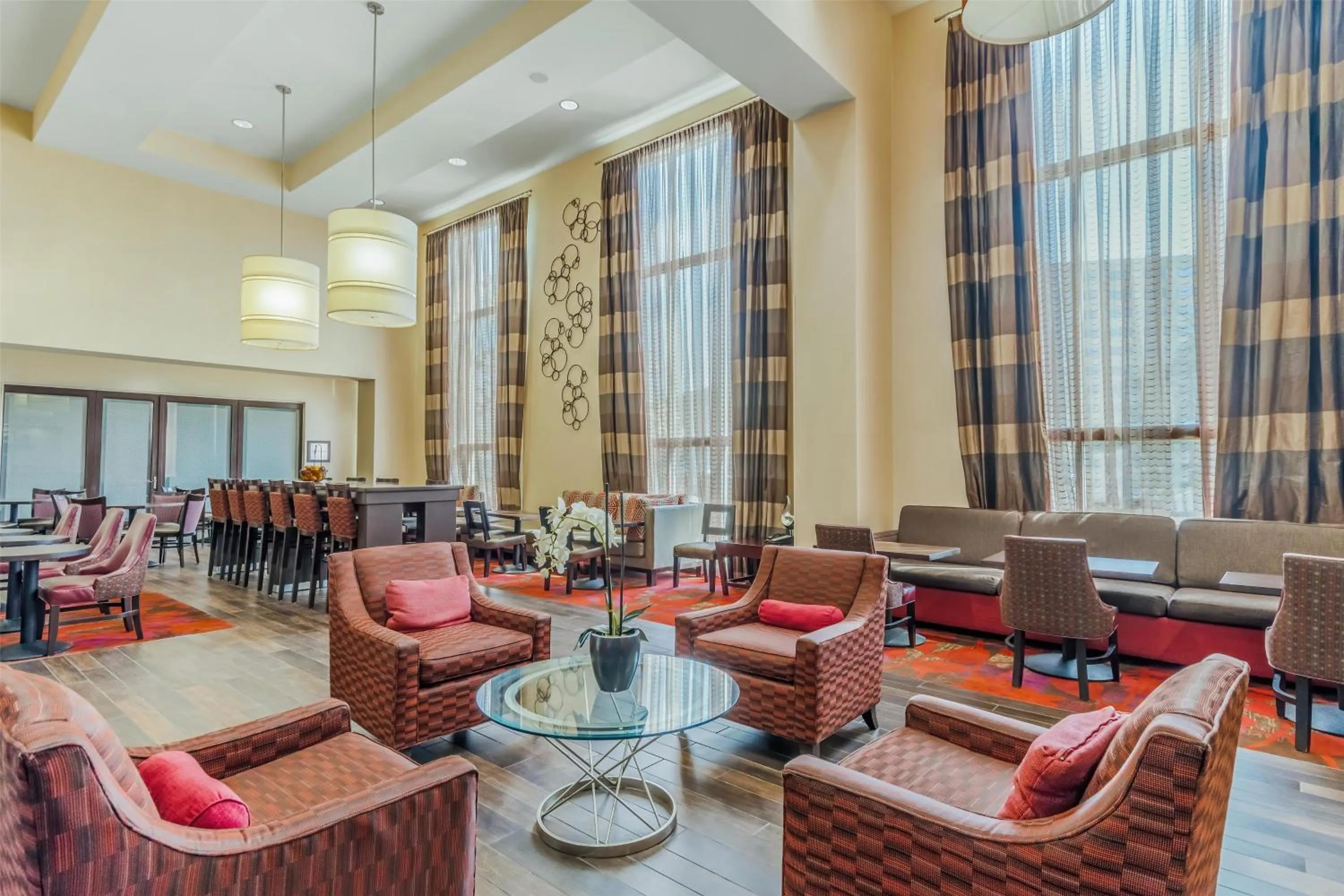 Lobby or reception in Hampton Inn & Suites Detroit/Airport Romulus