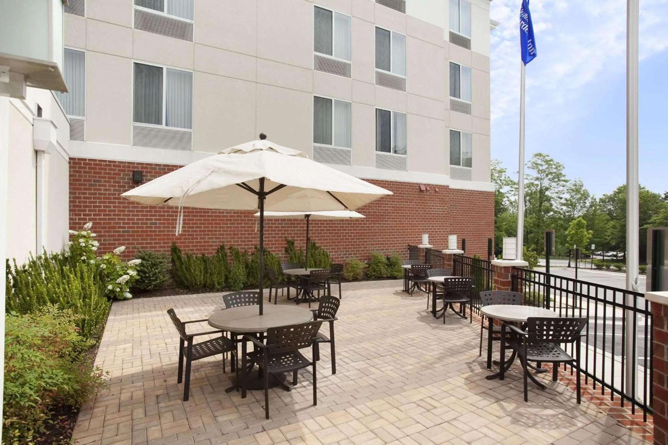 Property building in Hilton Garden Inn Silver Spring White Oak