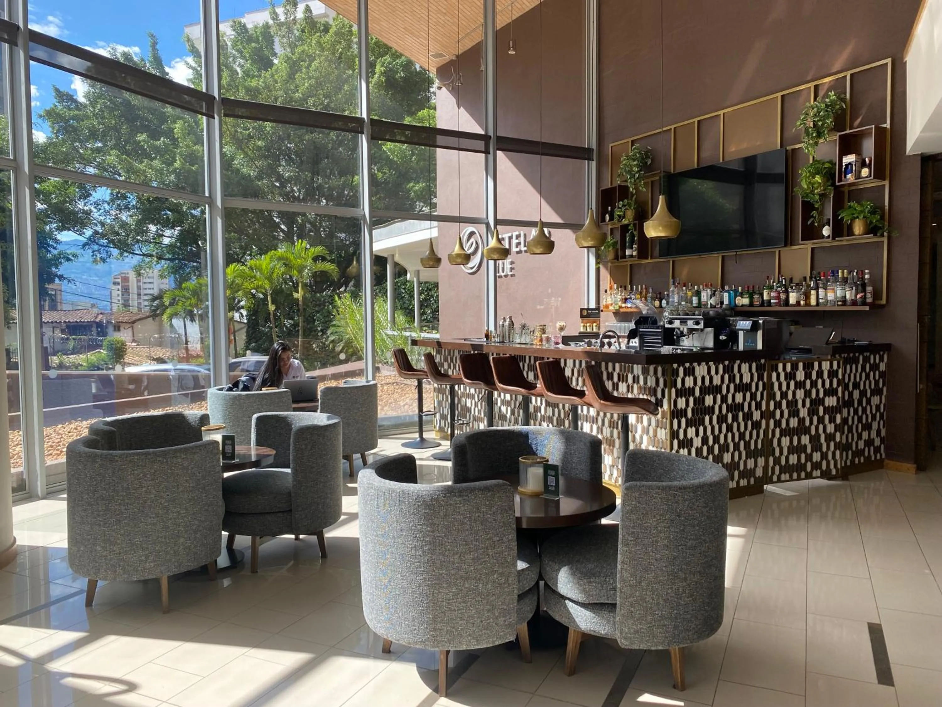 Drinks in Hotel Estelar Blue