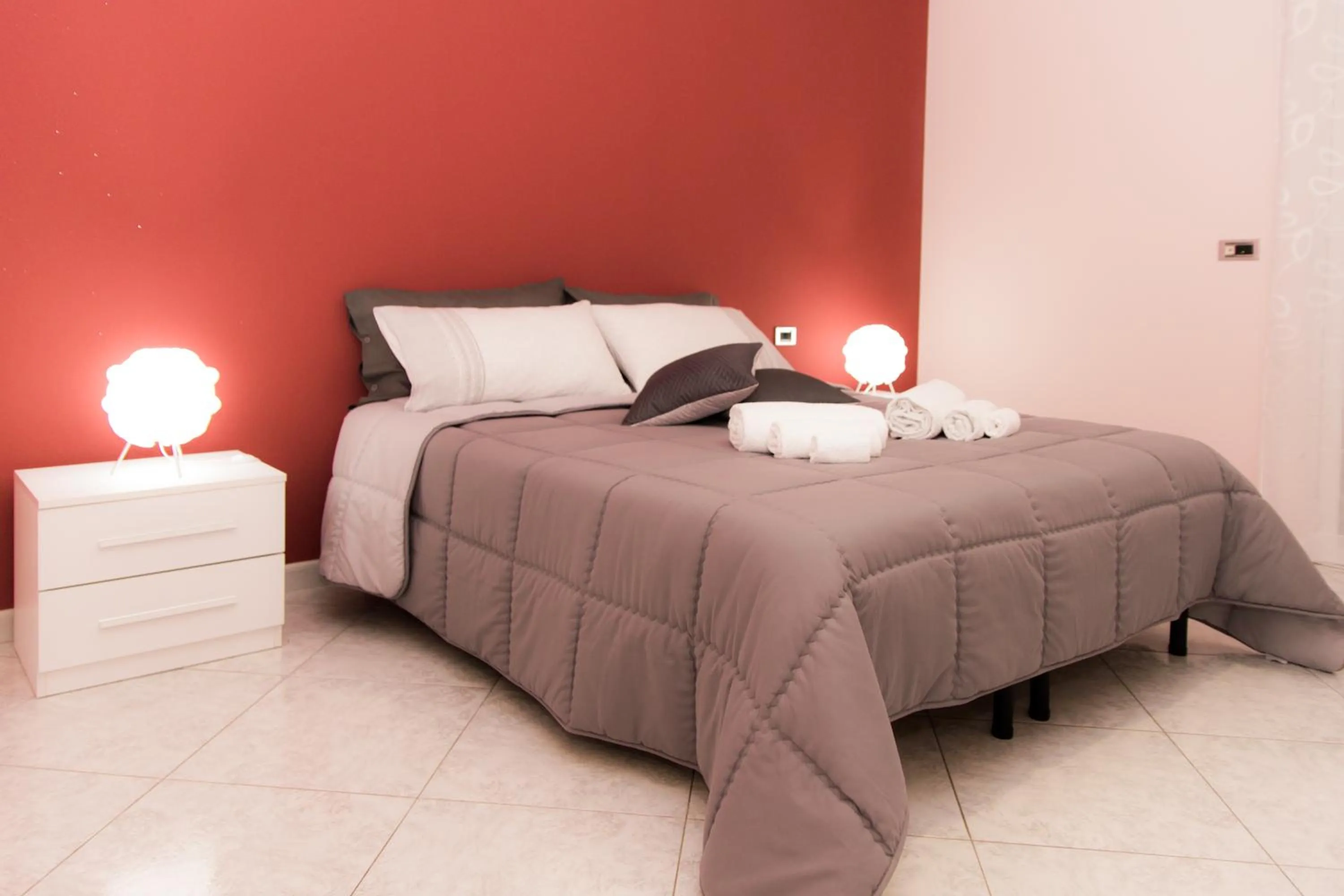 Bedroom, Bed in BluViRo