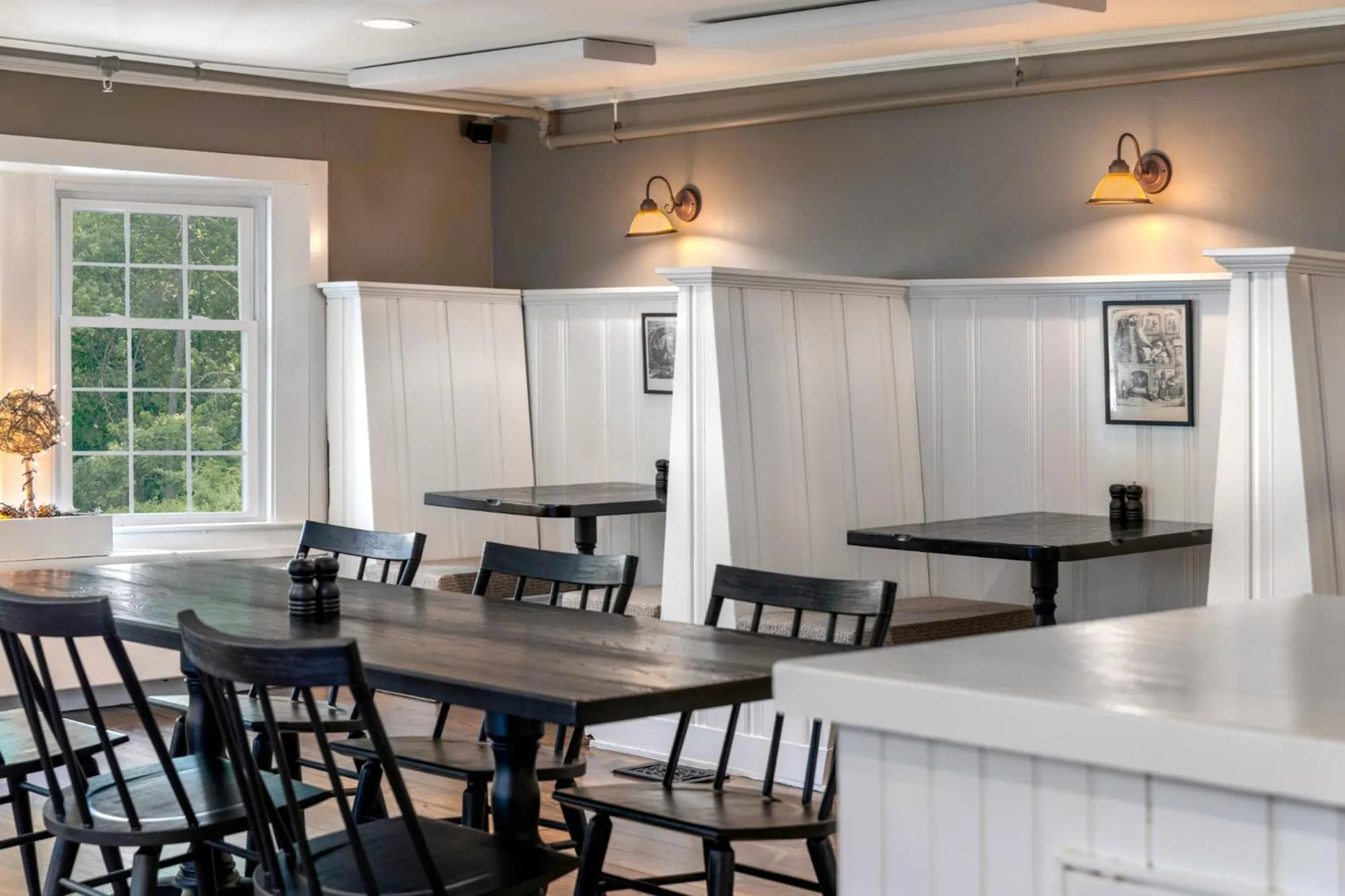 Restaurant/places to eat in Christmas Farm Inn and Spa