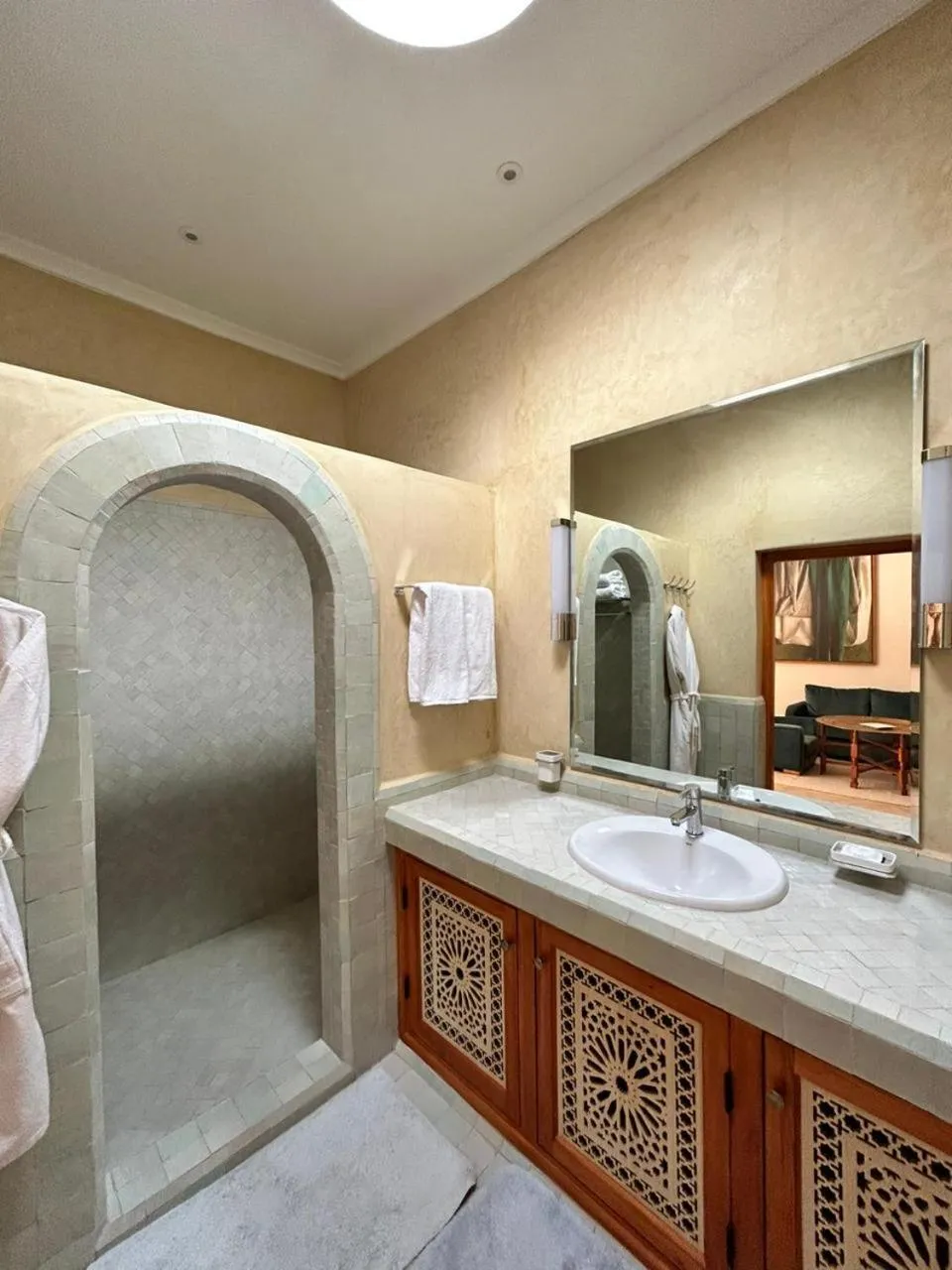 Palais Claudio Bravo