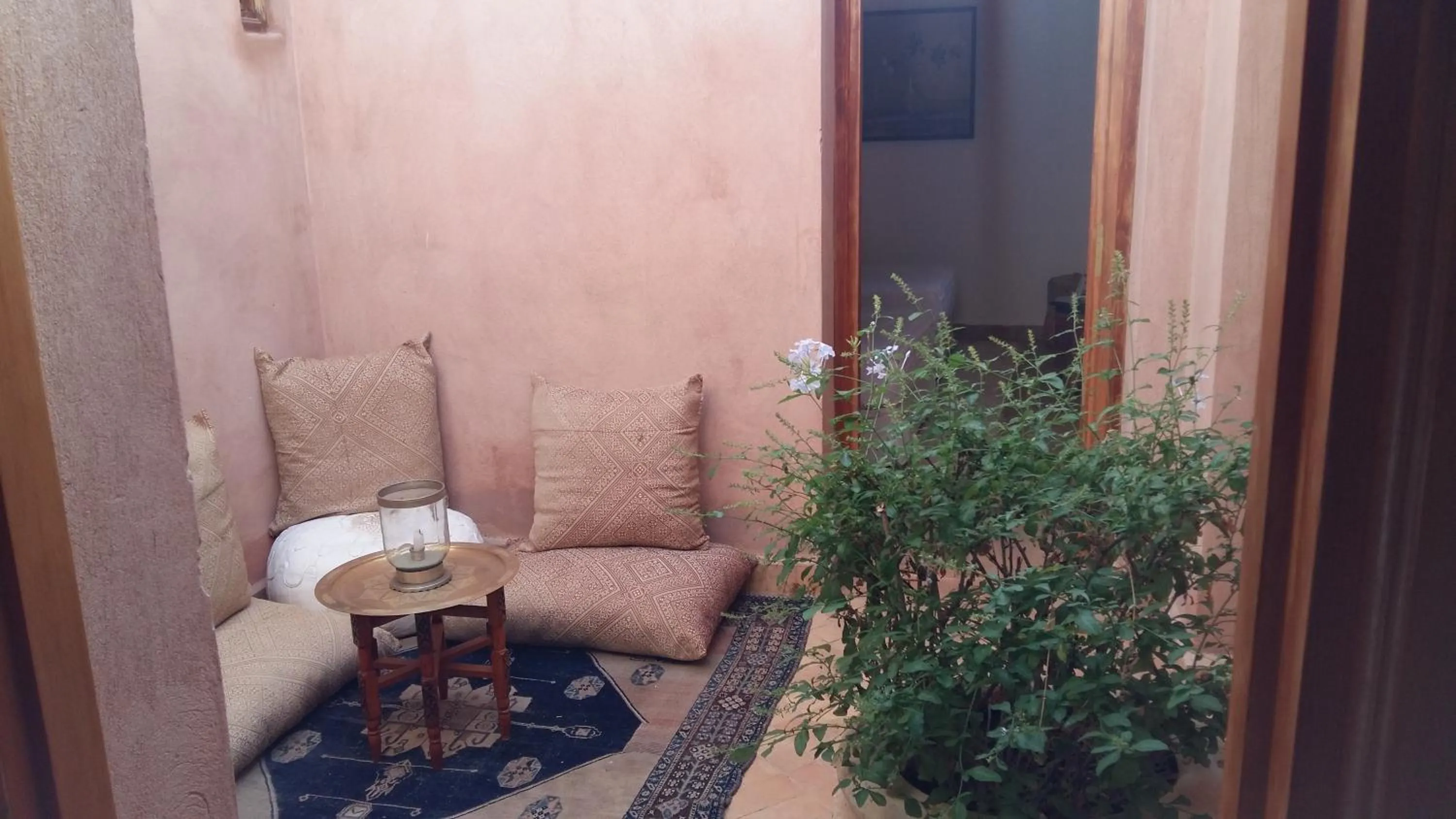 Palais Claudio Bravo