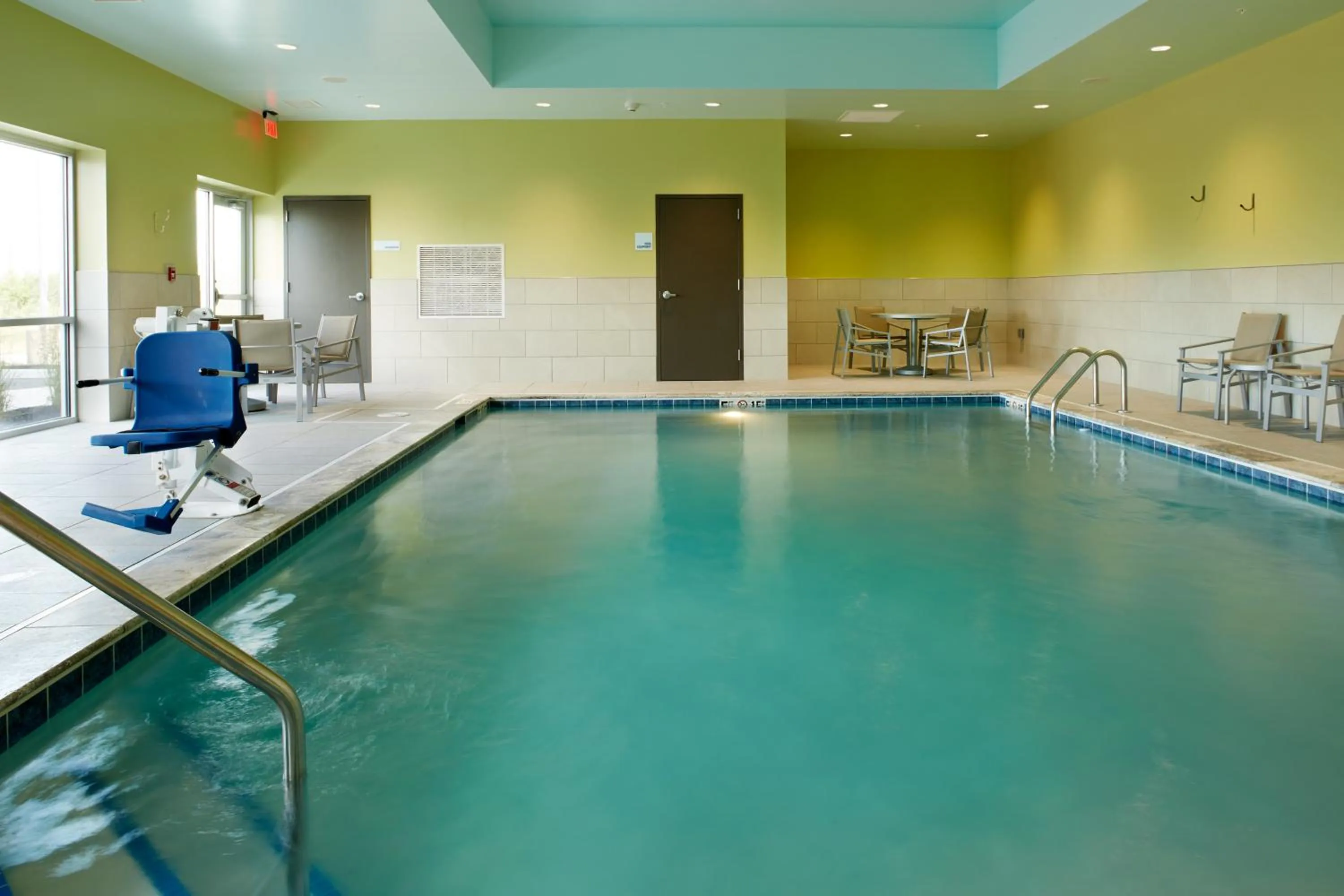 Swimming pool in Holiday Inn Express & Suites - Cincinnati North - Liberty Way by IHG
