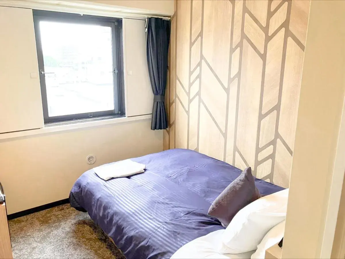 Double Room with Small Double Bed - Non-Smoking in HOTEL LiVEMAX BUDGET Sagamihara Double Room with Small Double Bed - Non-Smoking in HOTEL LiVEMAX BUDGET Sagamihara