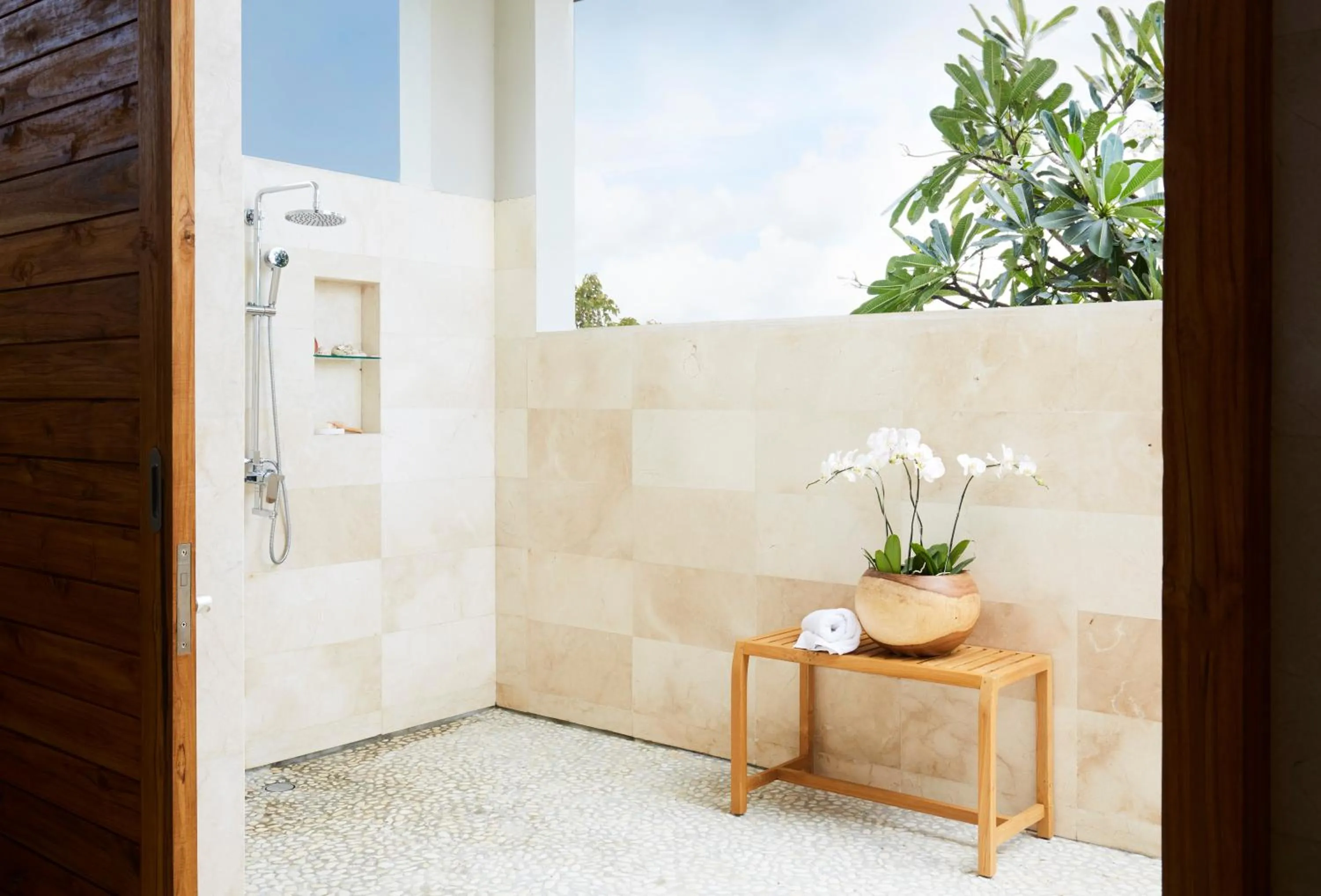 Shower in Villa Selalu Gili Gede