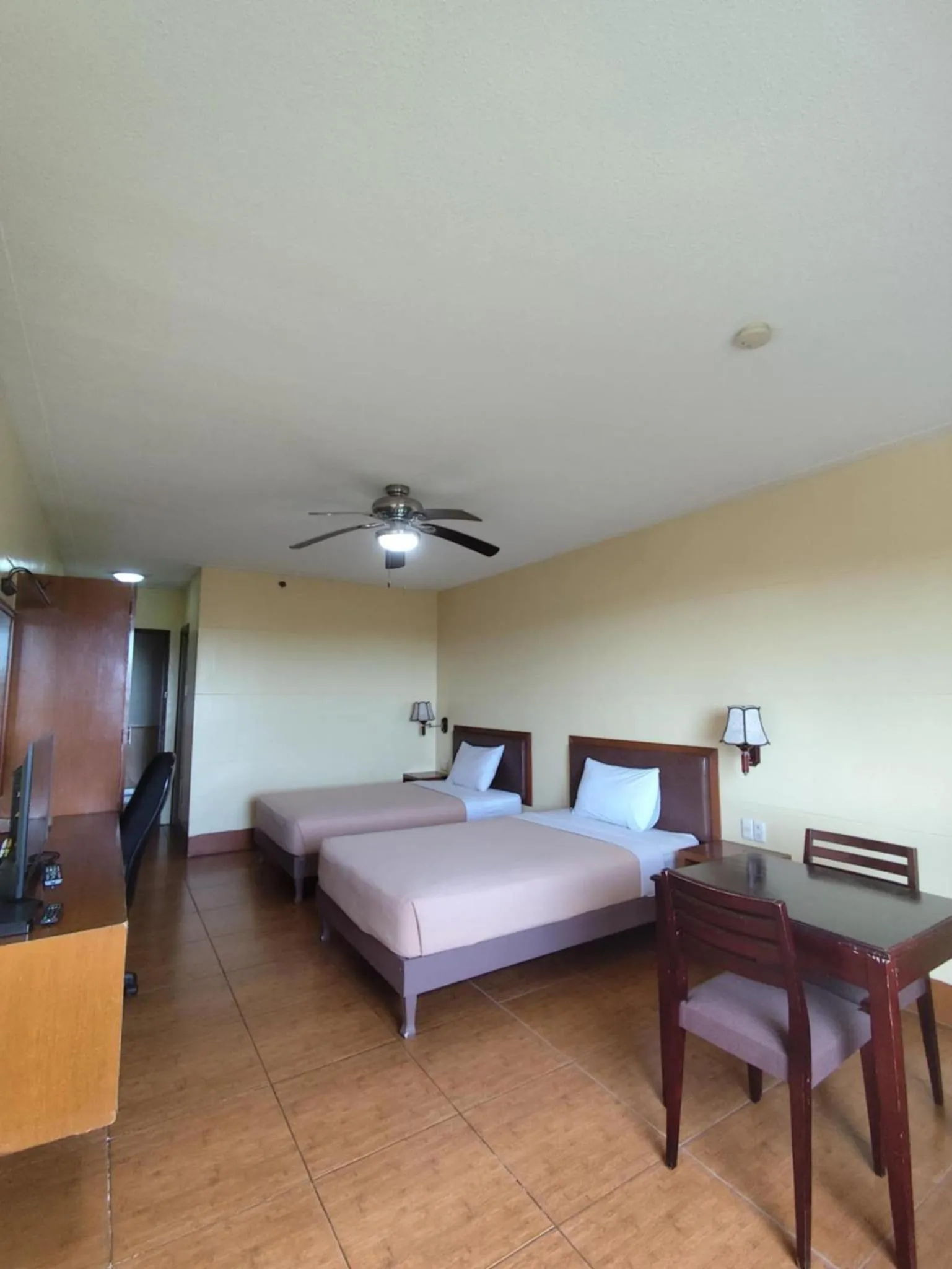 Photo of the whole room, Bed in Albergo Hotel