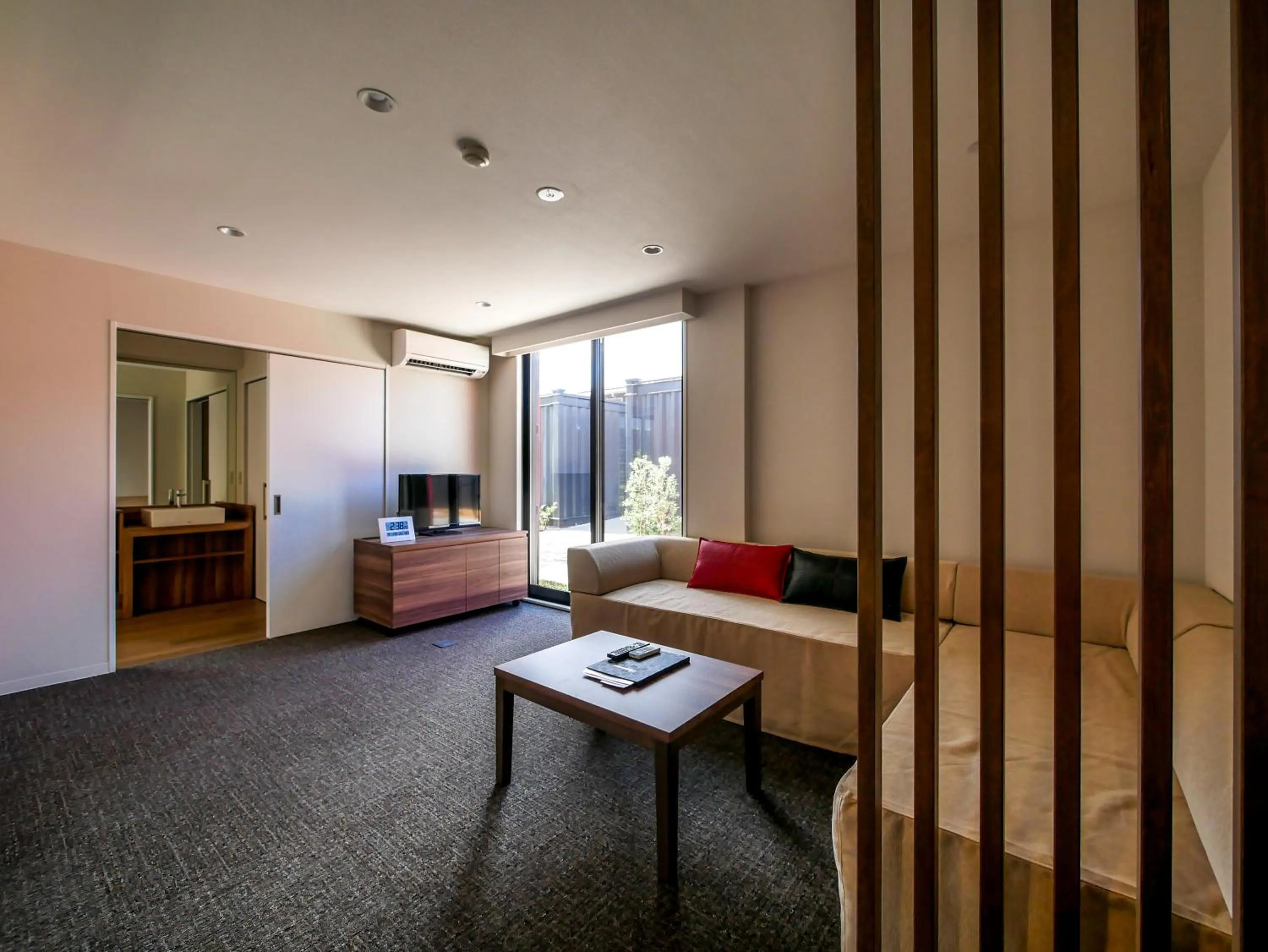 Living room in HOTEL R9 Kujukuri "ex Casual Resort COFF Ichinomiya"