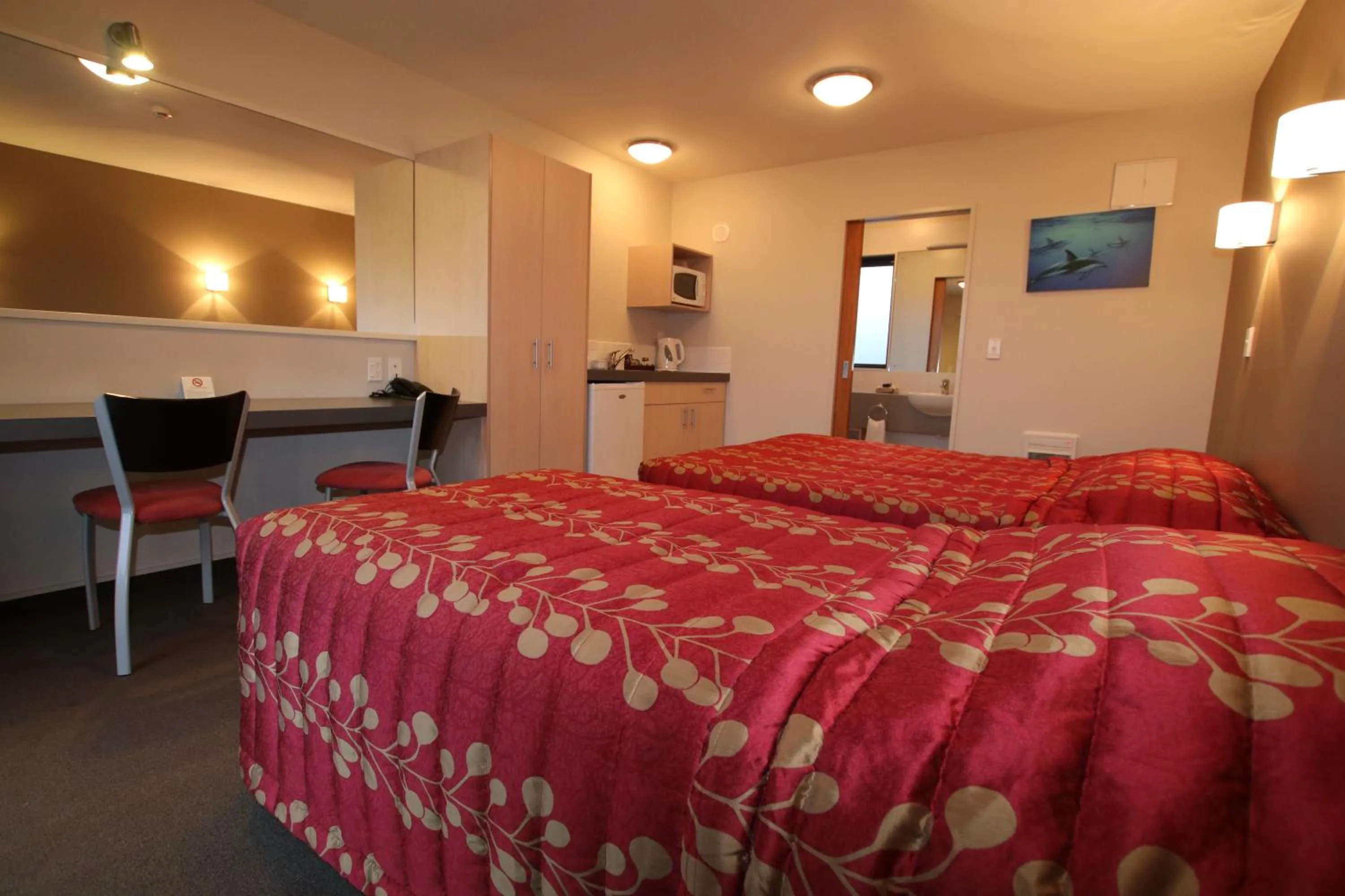 Photo of the whole room, Bed in Bella Vista Motel Kaikoura