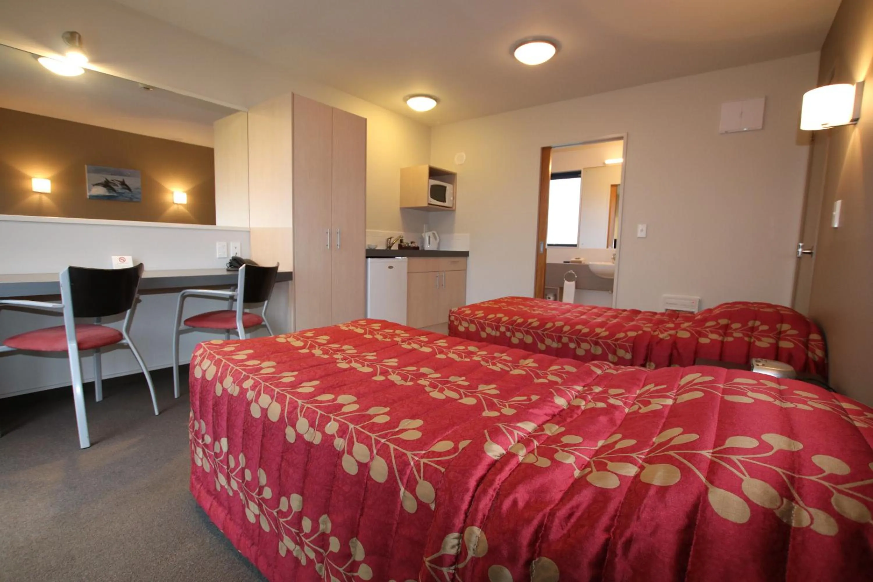 Photo of the whole room, Bed in Bella Vista Motel Kaikoura