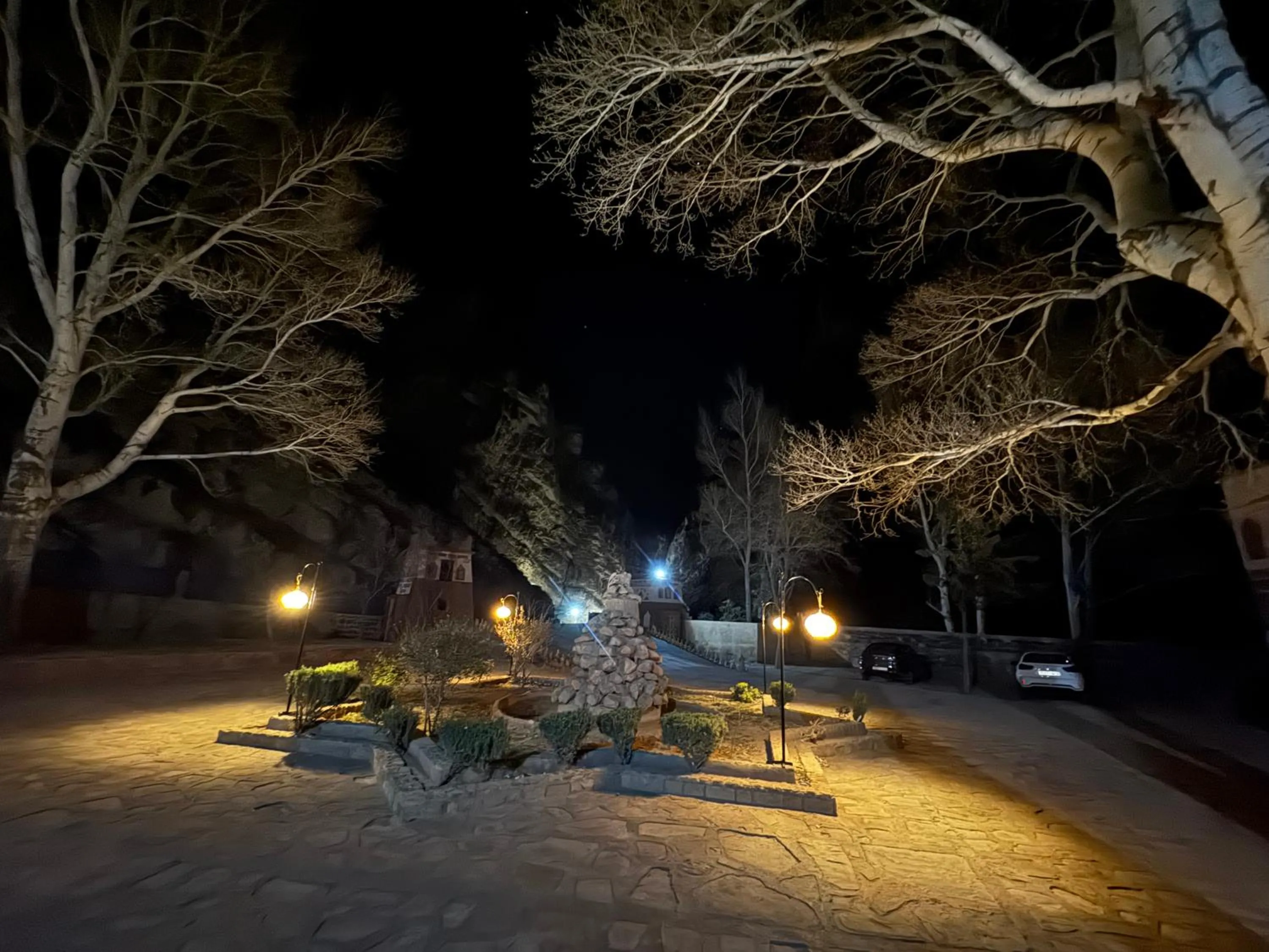 Night in Berbère de la Montagne HoteL