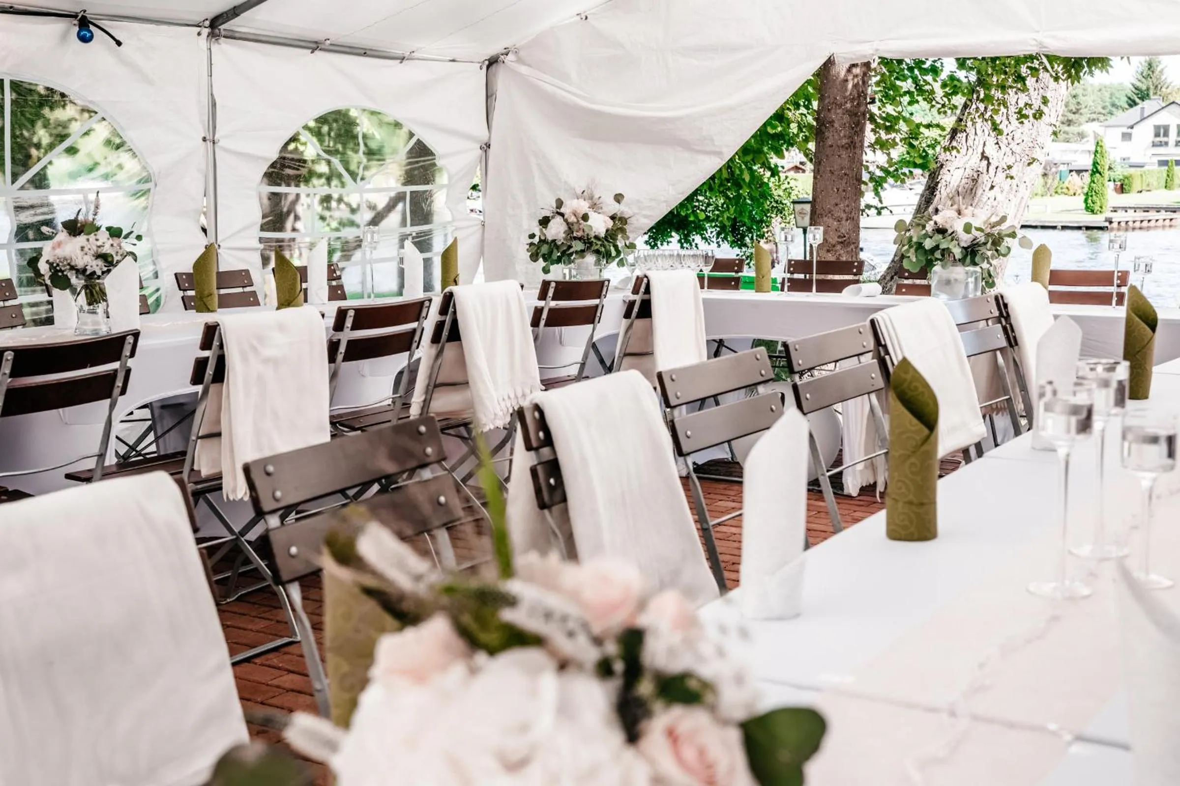 Restaurant/places to eat in Hotel am Fluss