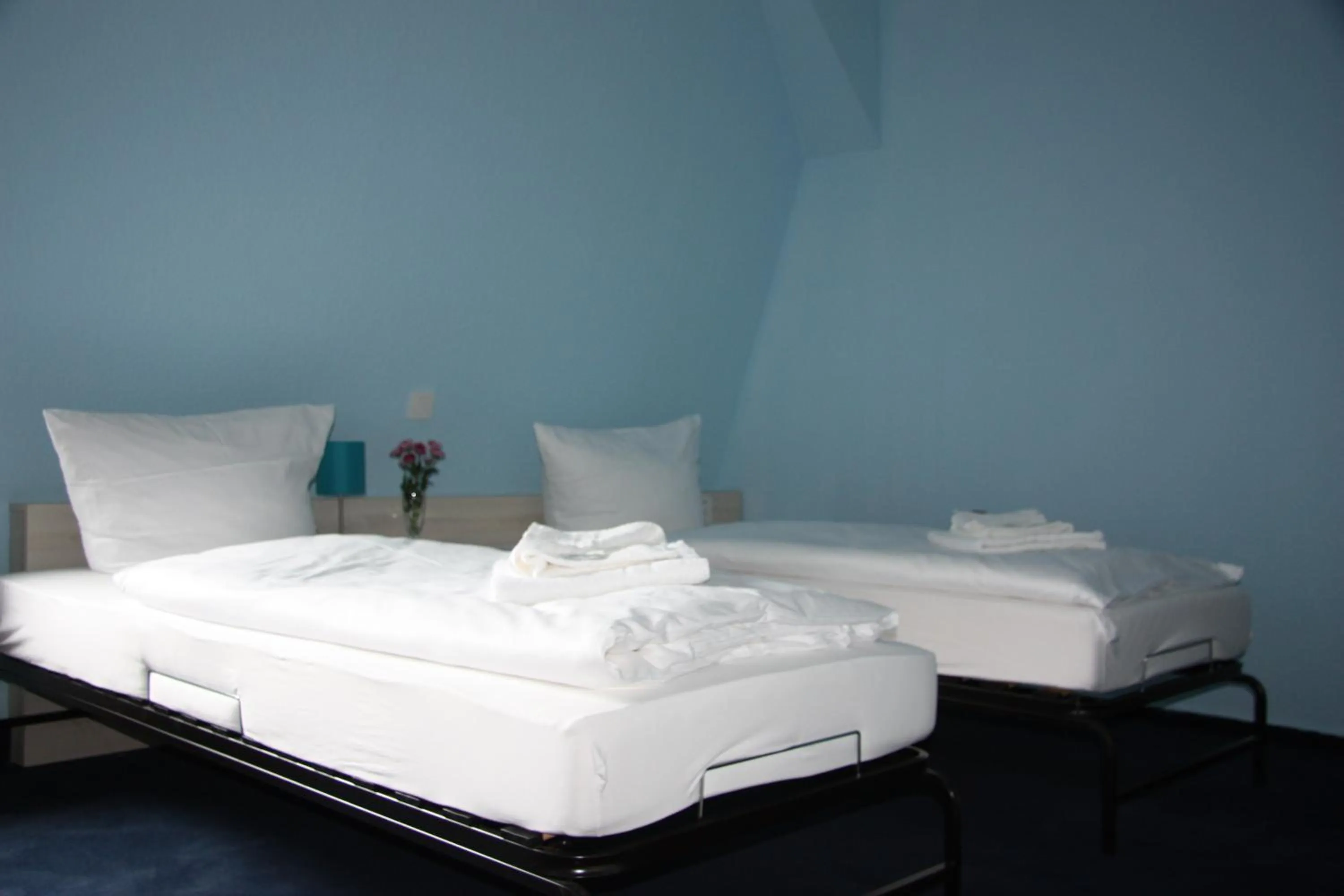 Bed in Hotel am Fluss