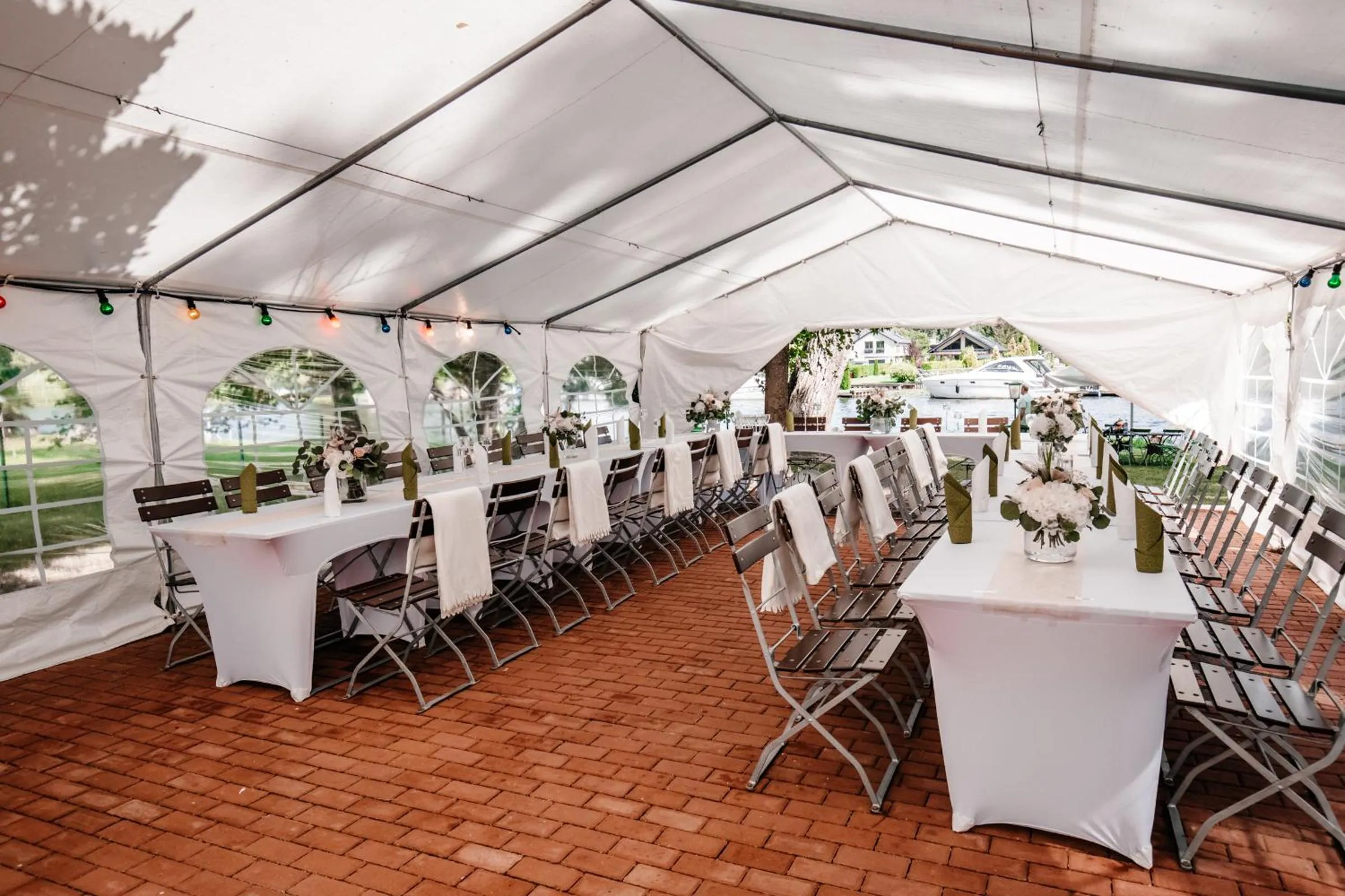 Restaurant/places to eat in Hotel am Fluss