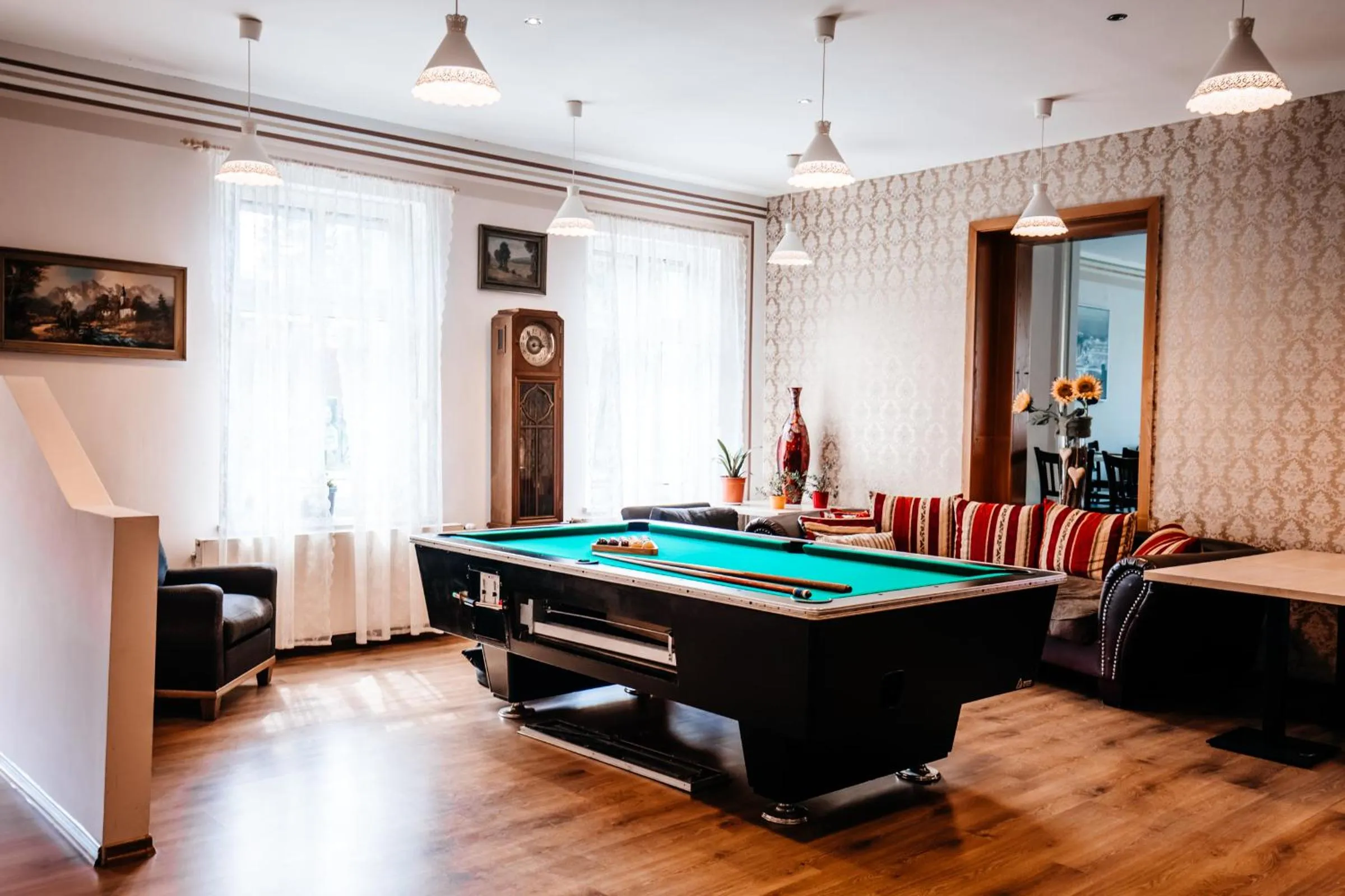 Game Room in Hotel am Fluss