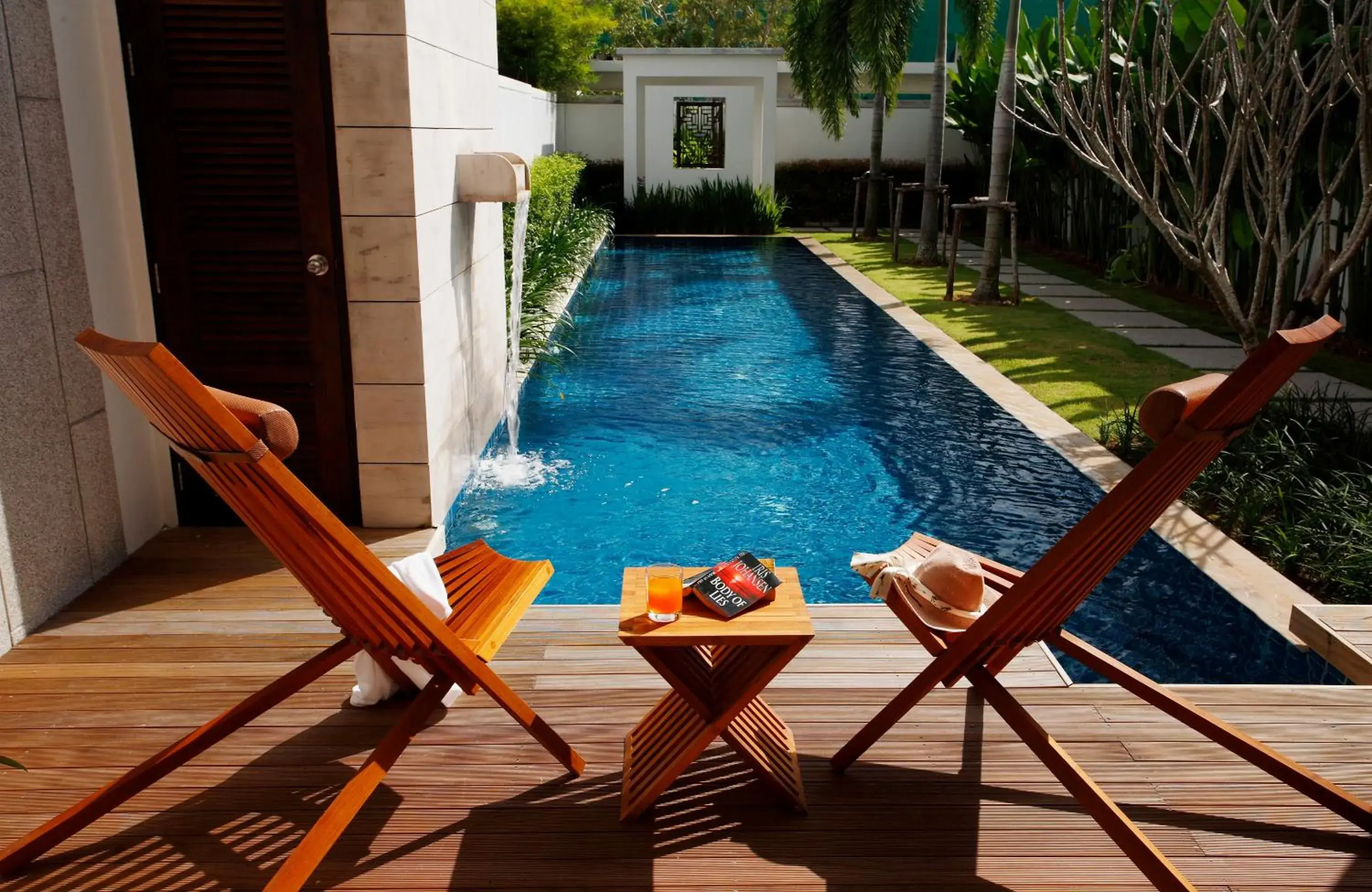 Two Villas HOLIDAY - Oxygen Style Bangtao Beach, Phuket Two Villas HOLIDAY - Oxygen Style Bangtao Beach, Phuket