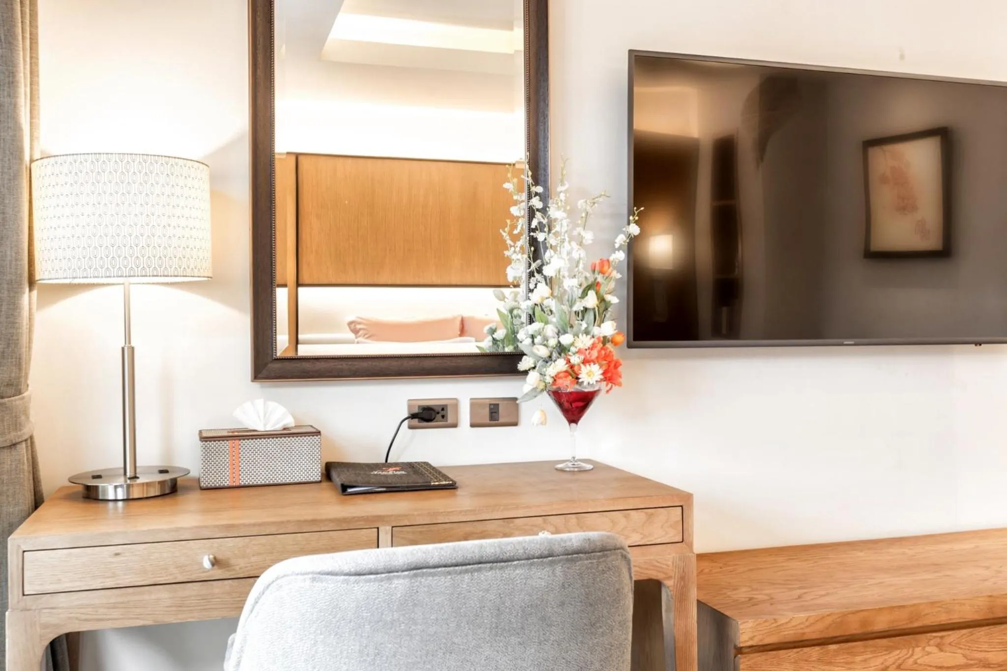 Seating area in Jomkitti Boutique Hotel