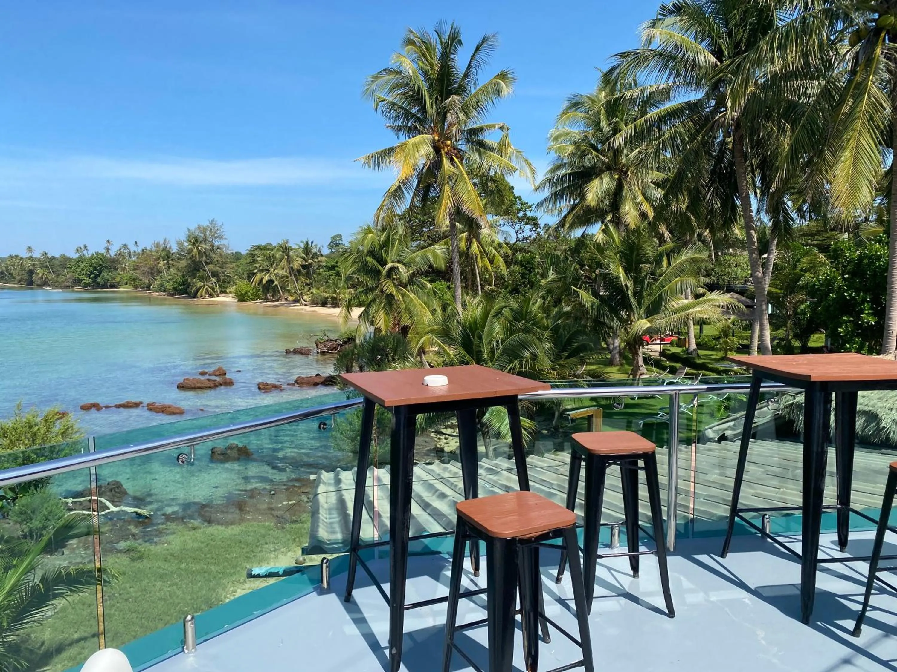 Beach in Koh Mak White Sand Beach