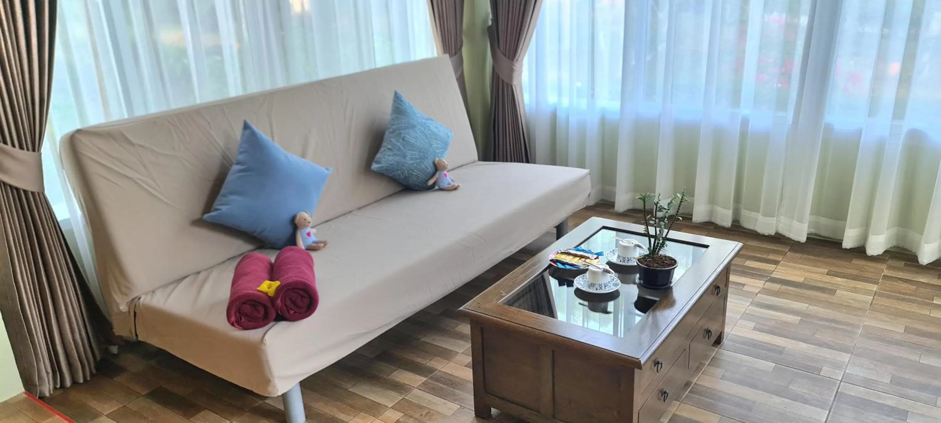 hair dresser in Koh Mak White Sand Beach