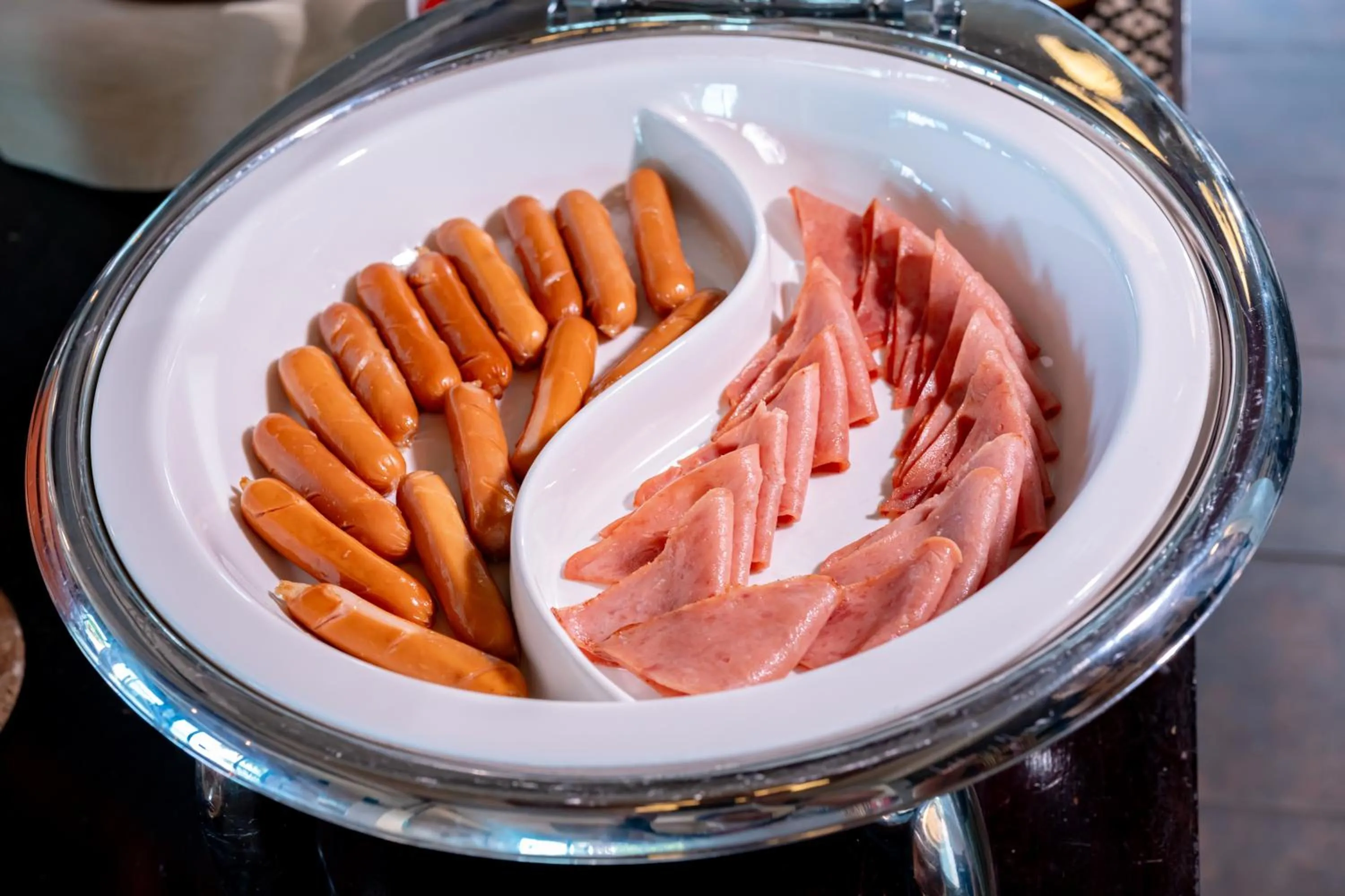 Restaurant/places to eat in Koh Mak White Sand Beach