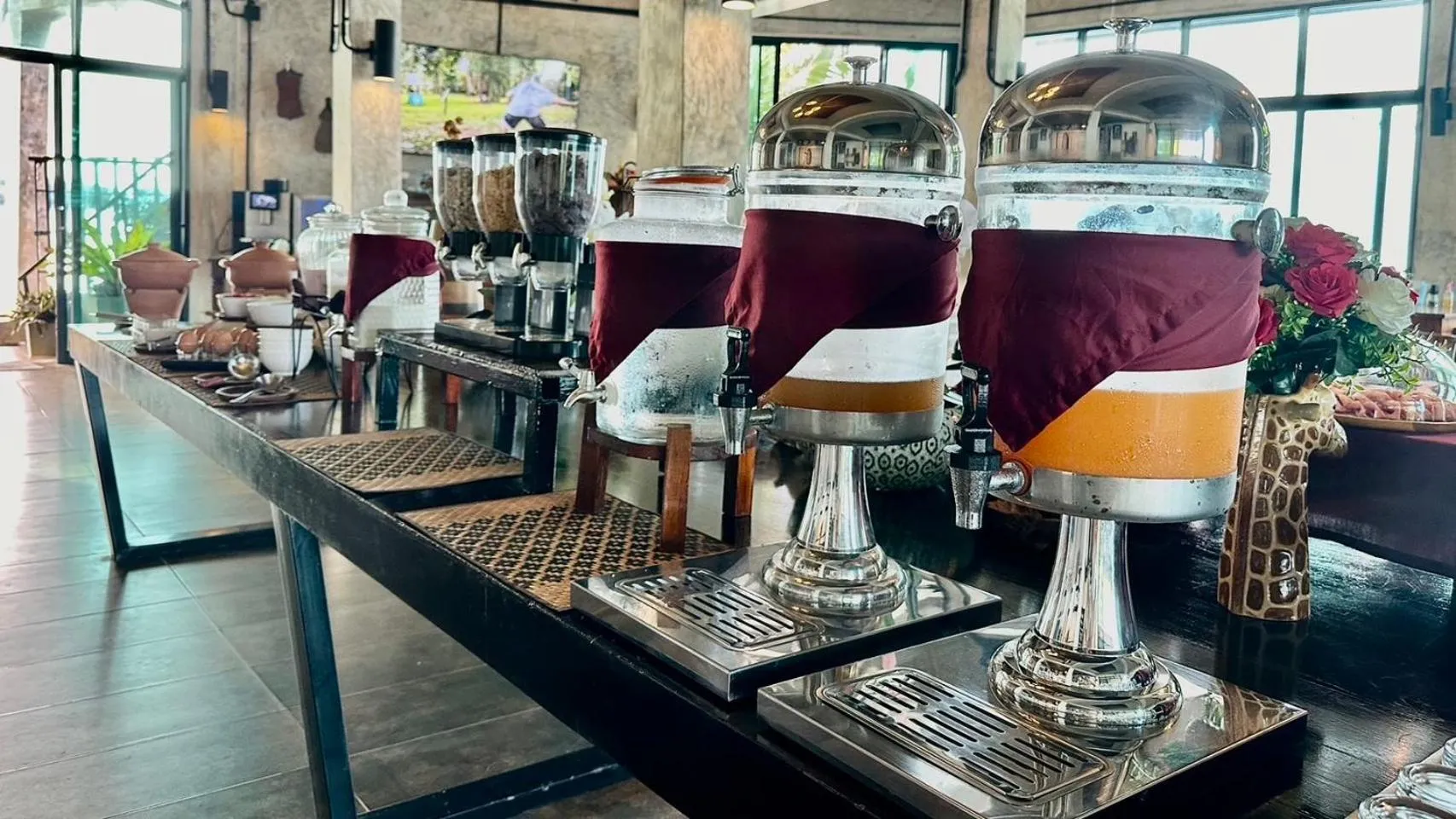 Food in Koh Mak White Sand Beach