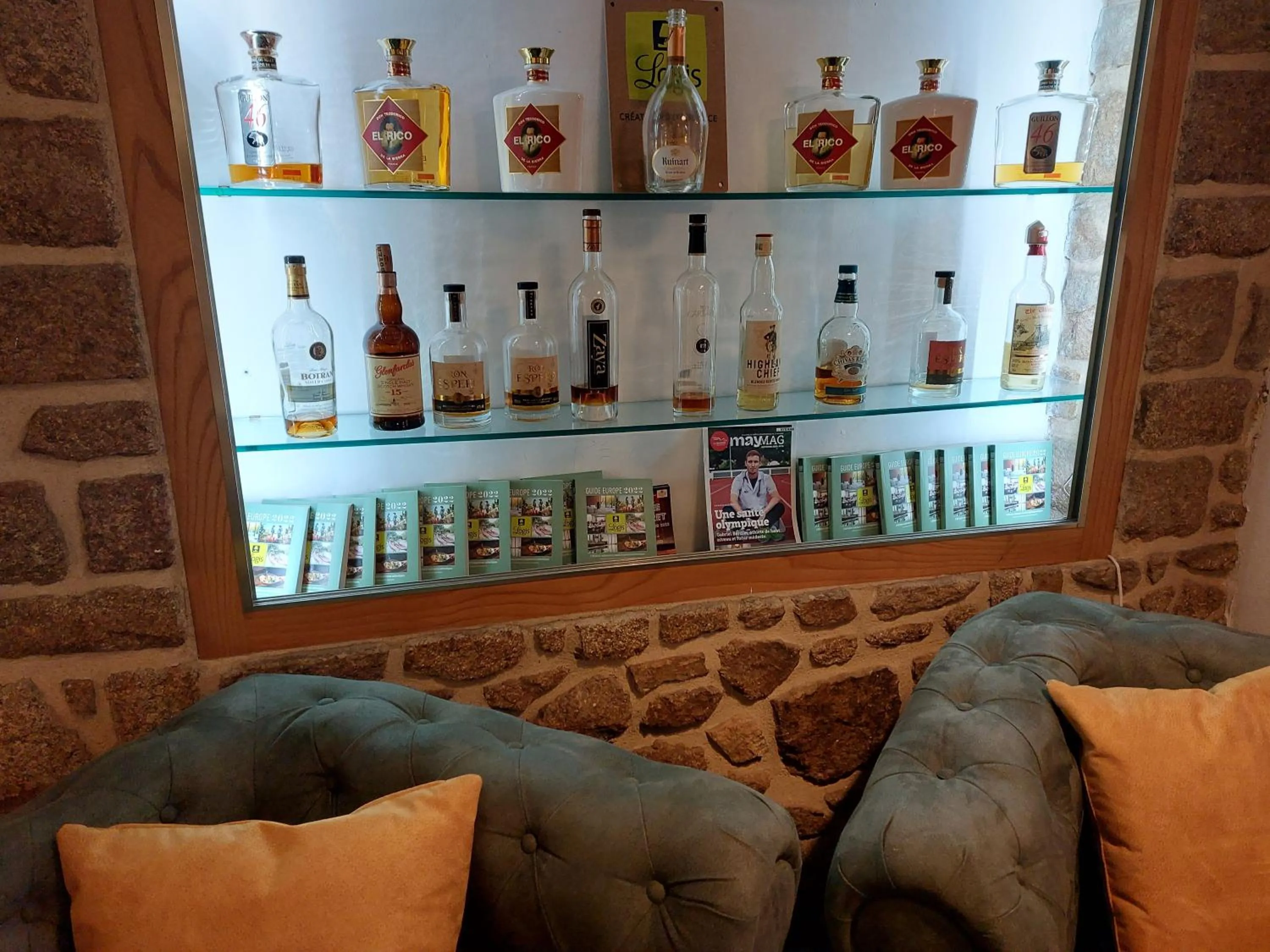 Logis Hôtel-restaurant Le Grand Cerf