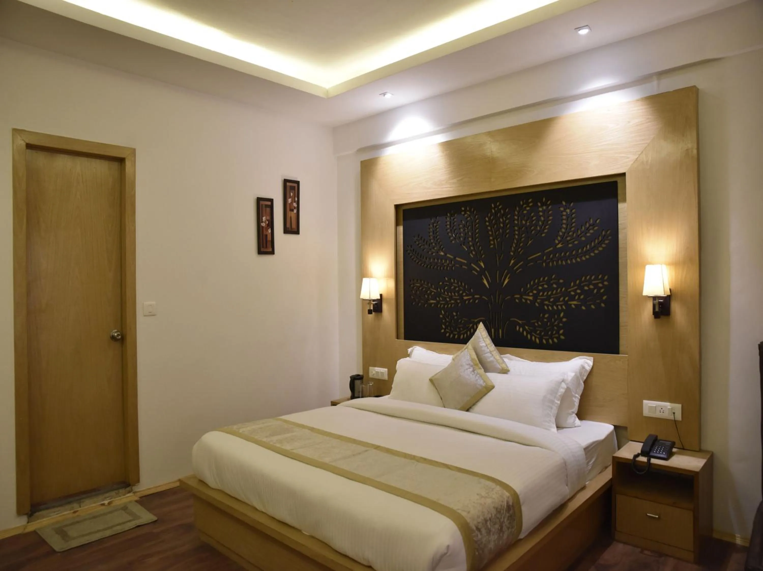 Bedroom in Hill County Resort & Spa