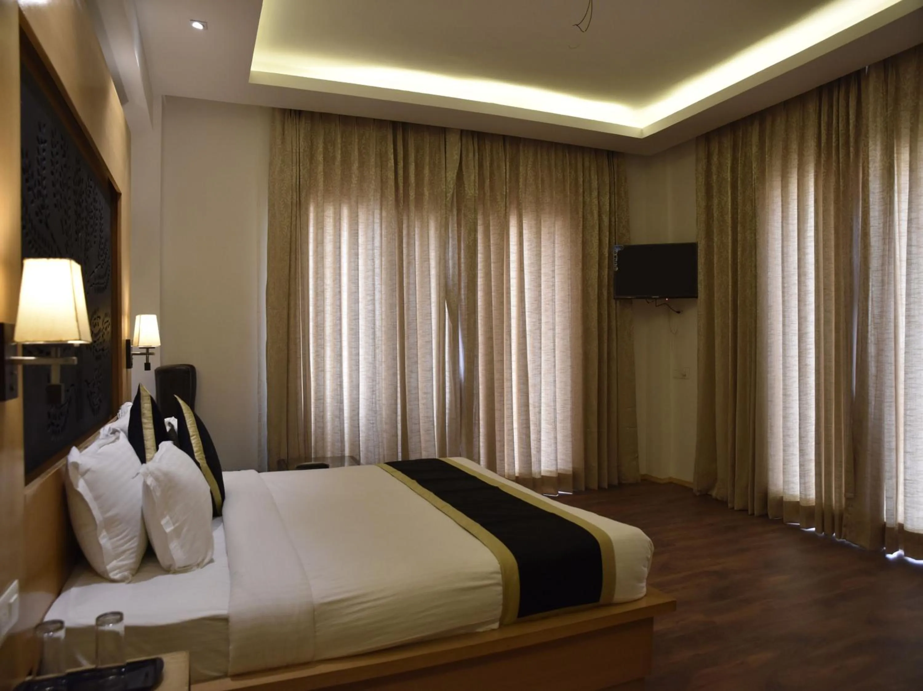 Bedroom in Hill County Resort & Spa