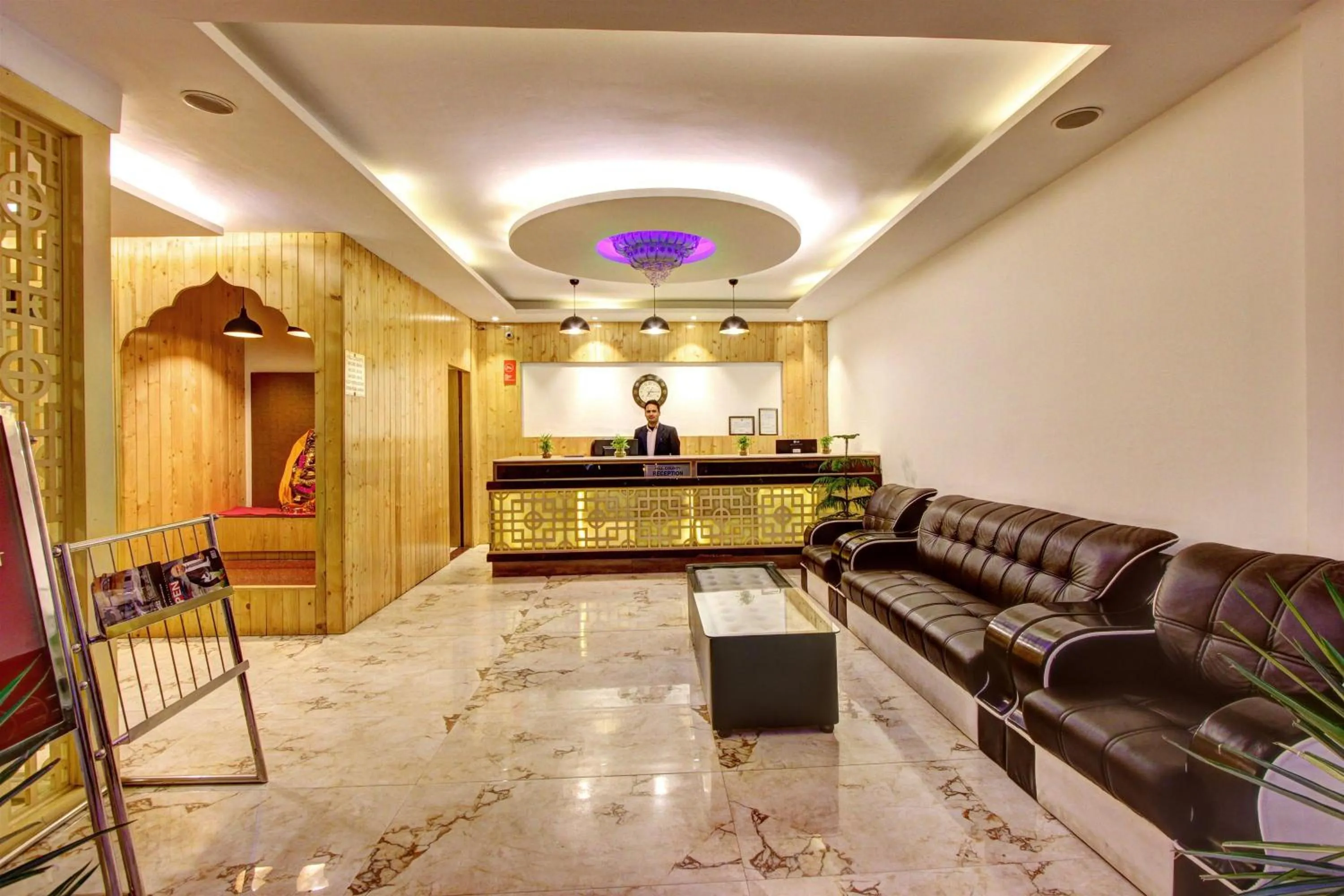 Lobby or reception in Hill County Resort & Spa