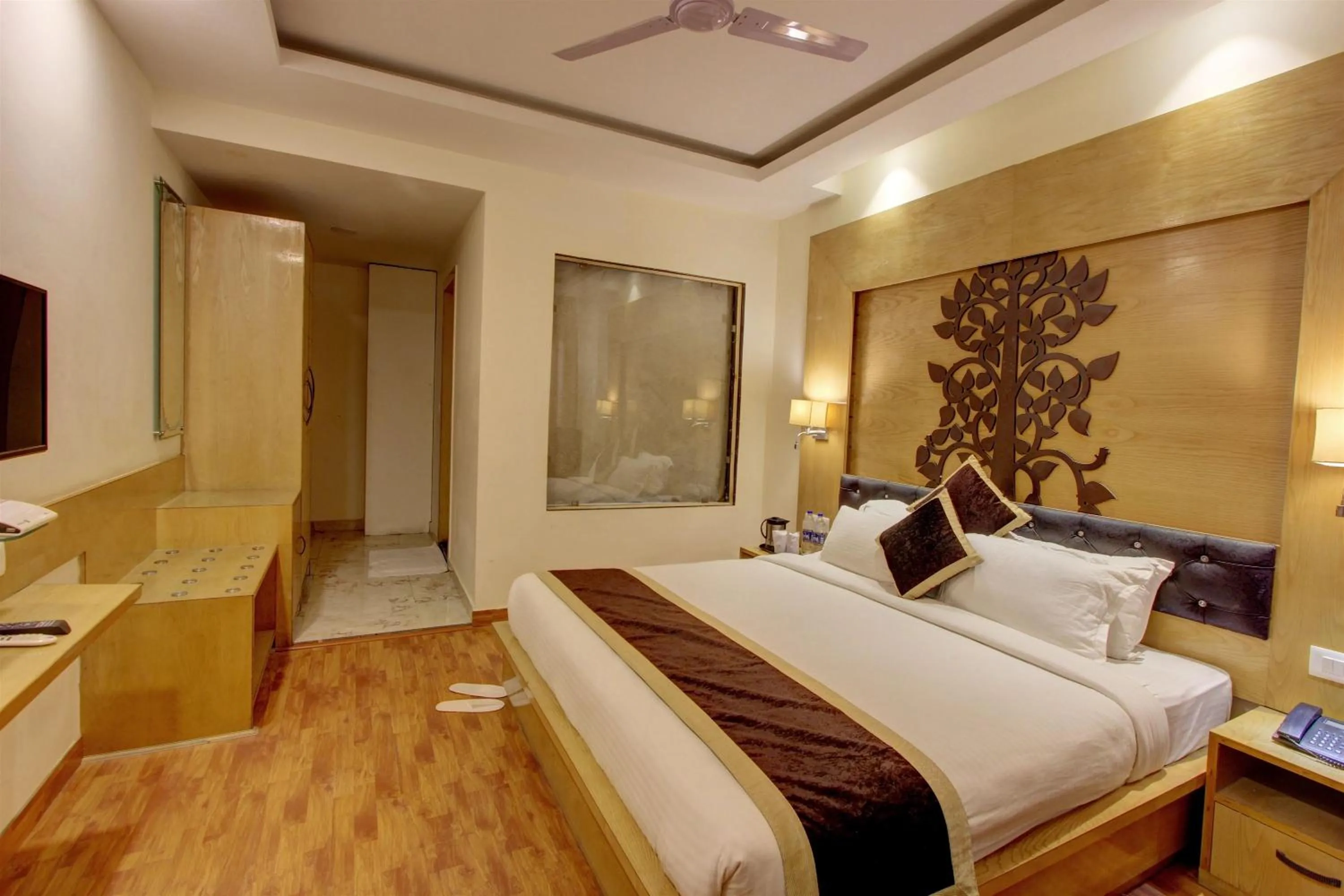 Bedroom in Hill County Resort & Spa