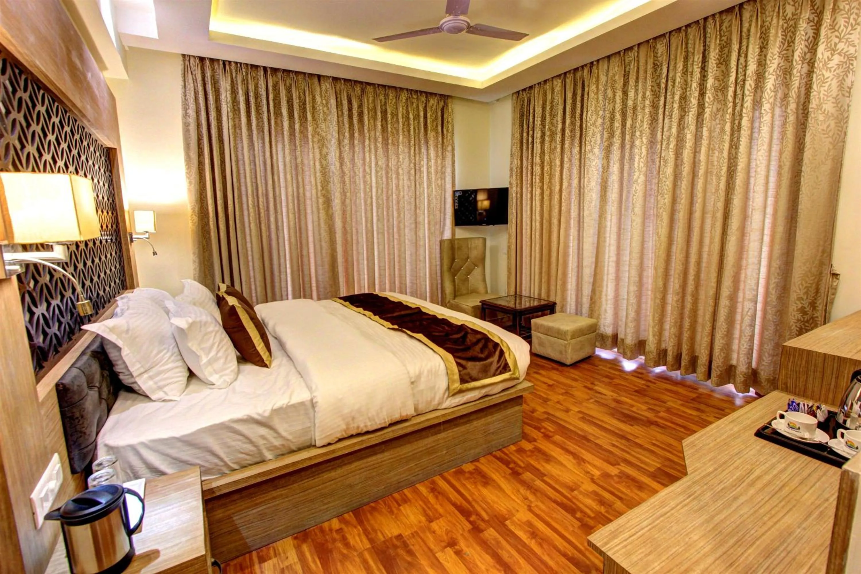 Bedroom in Hill County Resort & Spa