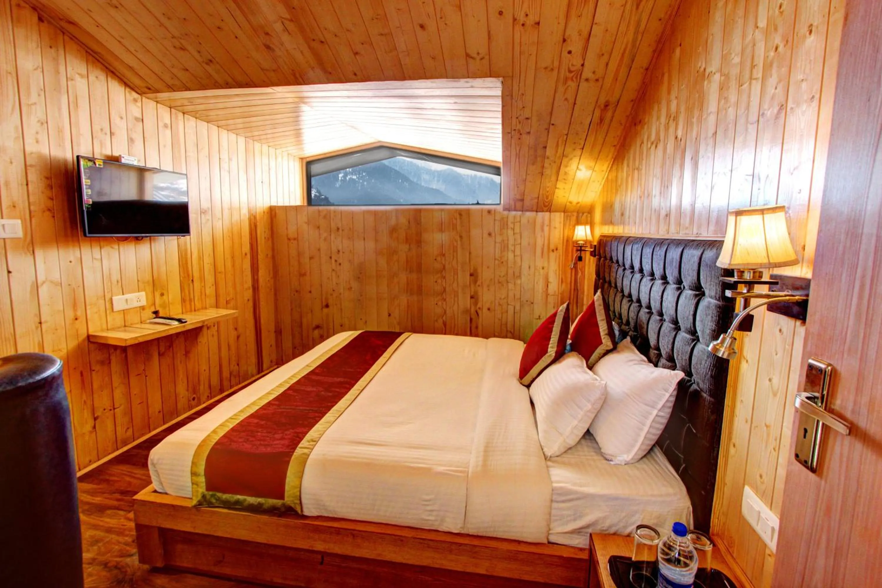 Bedroom in Hill County Resort & Spa