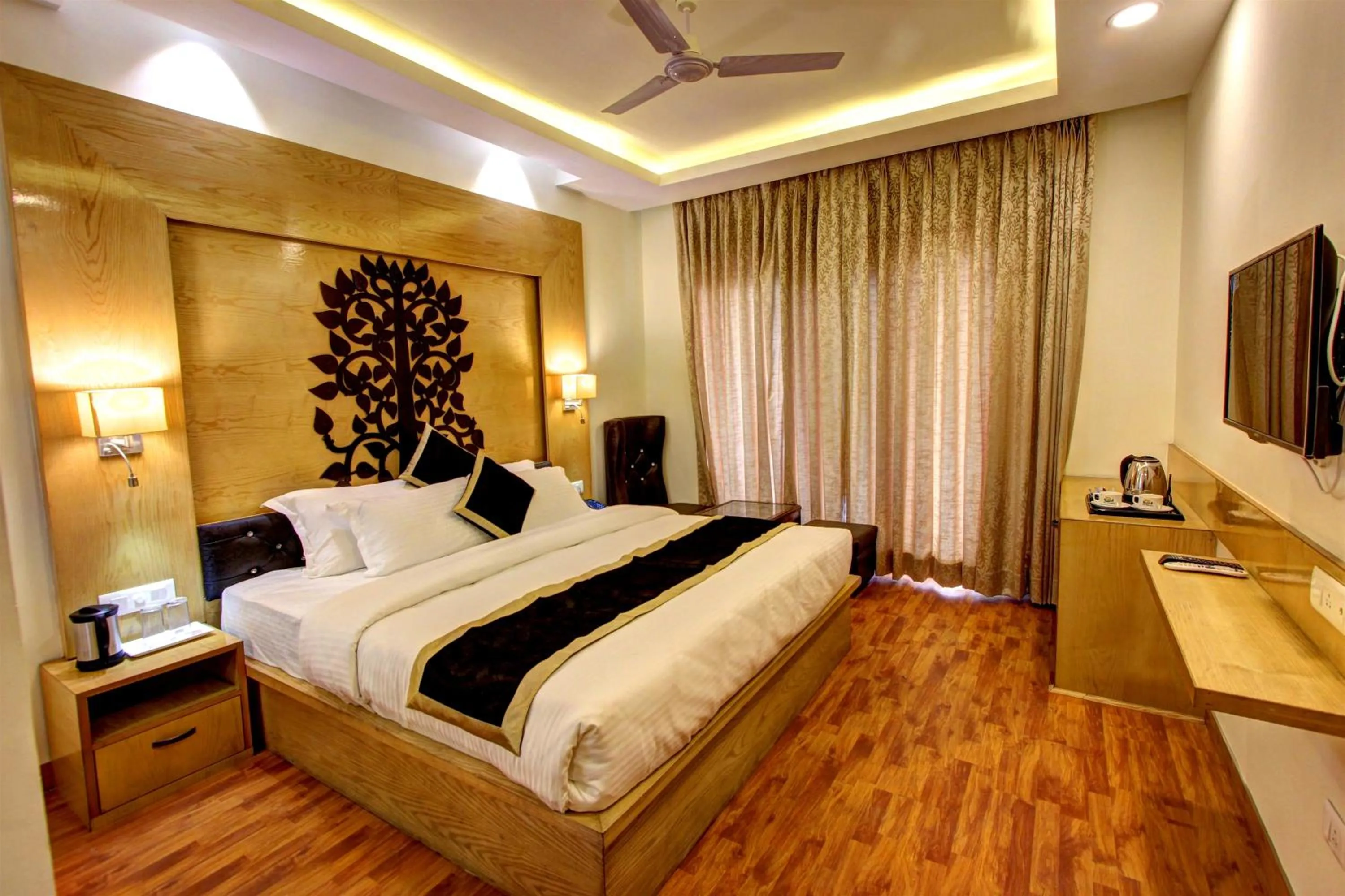 Bedroom in Hill County Resort & Spa