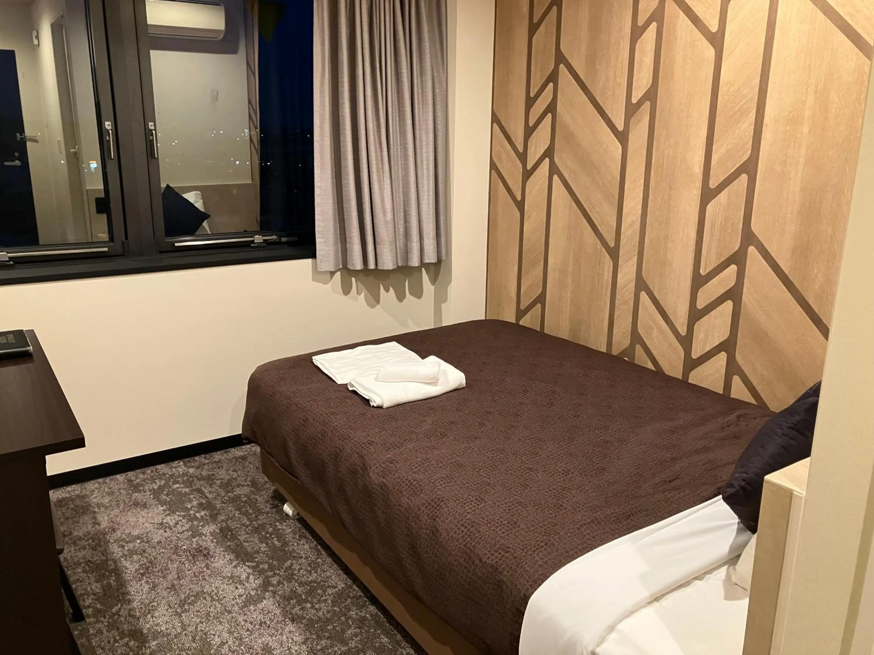 Bedroom, Bed in HOTEL LiVEMAX BUDGET Amagasaki