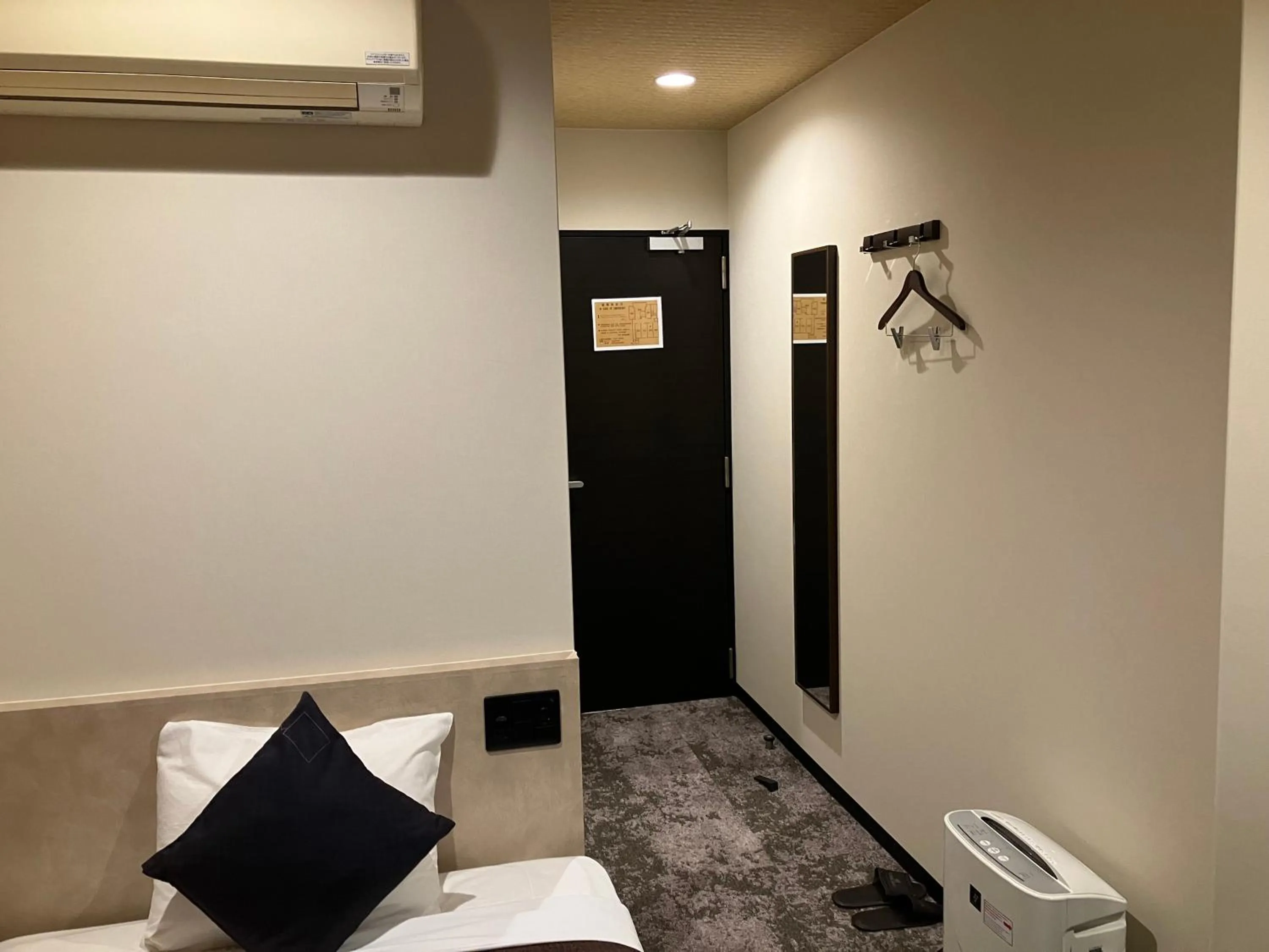 Seating area, Bed in HOTEL LiVEMAX BUDGET Amagasaki