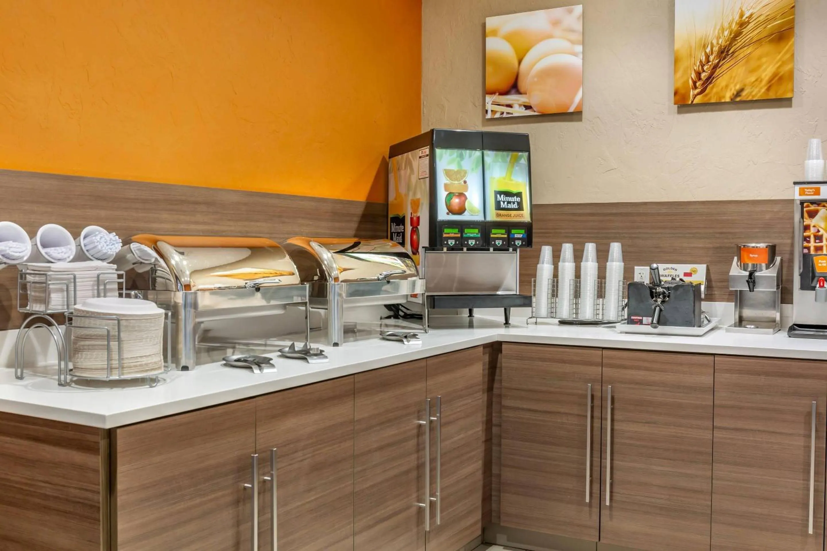 Breakfast in Comfort Suites Florence - Cincinnati South