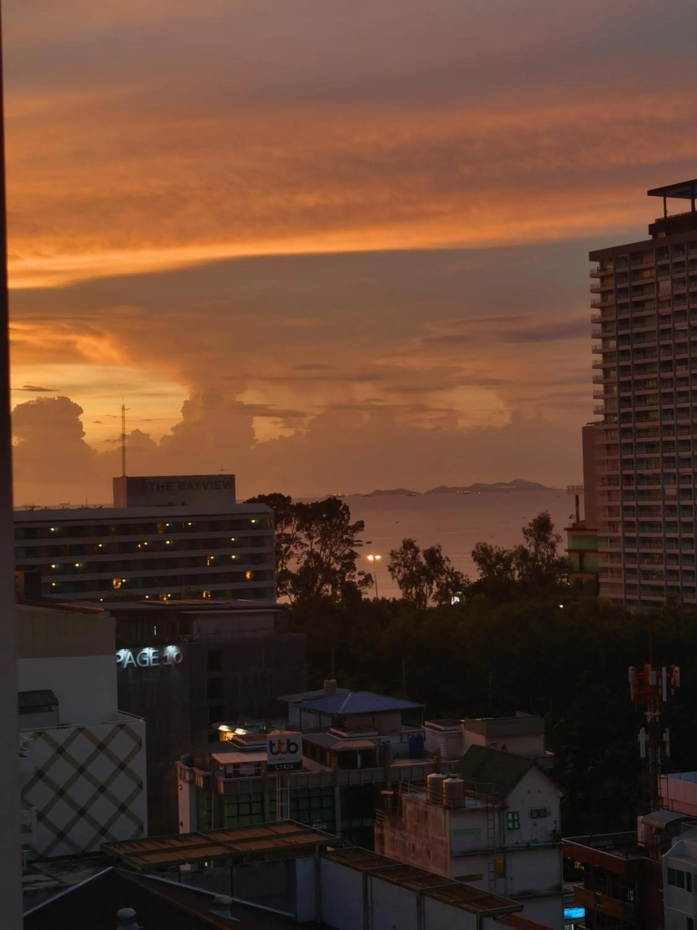 LLX Apartments at The Base condo