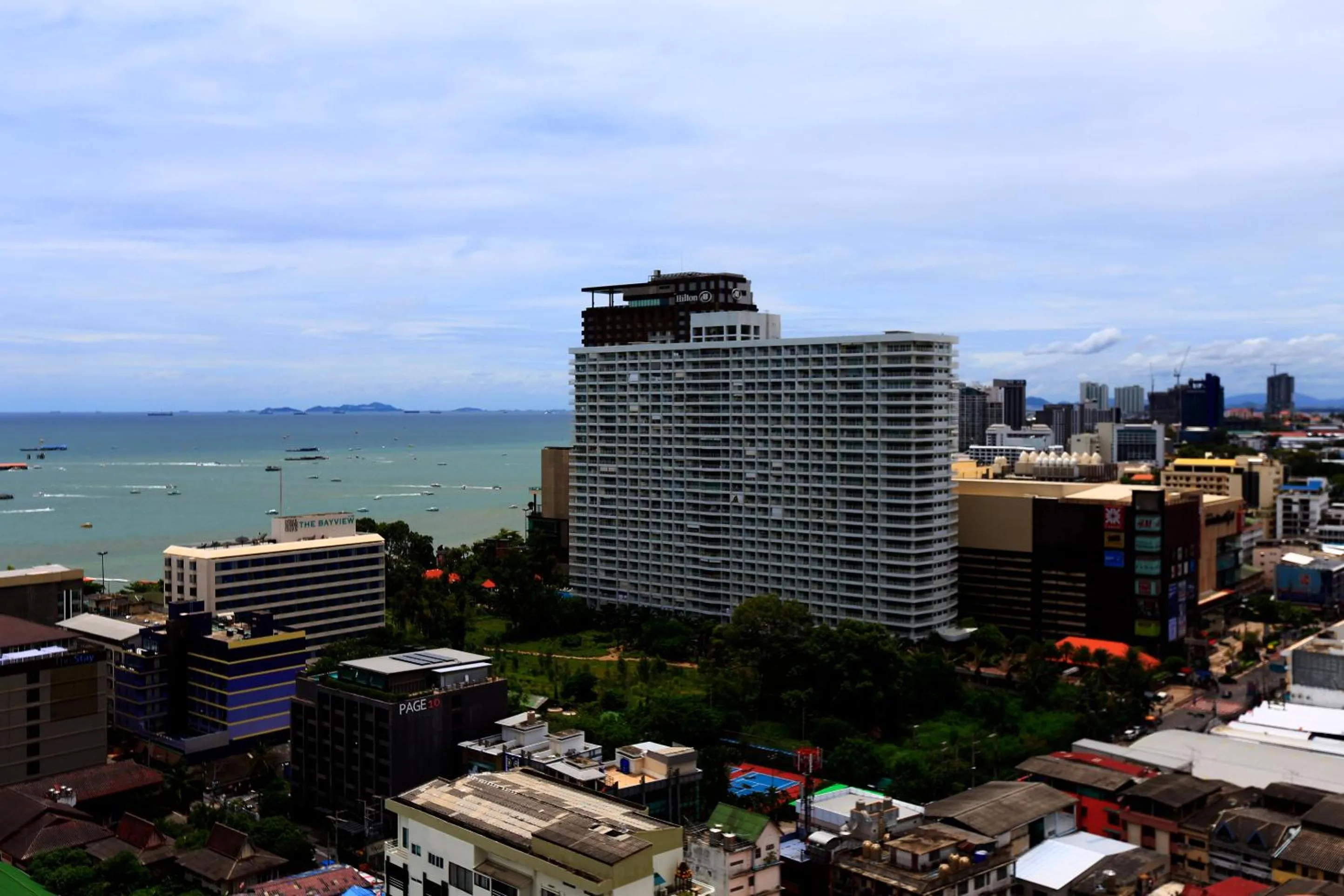 Landmark view in LLX Apartments at The Base condo