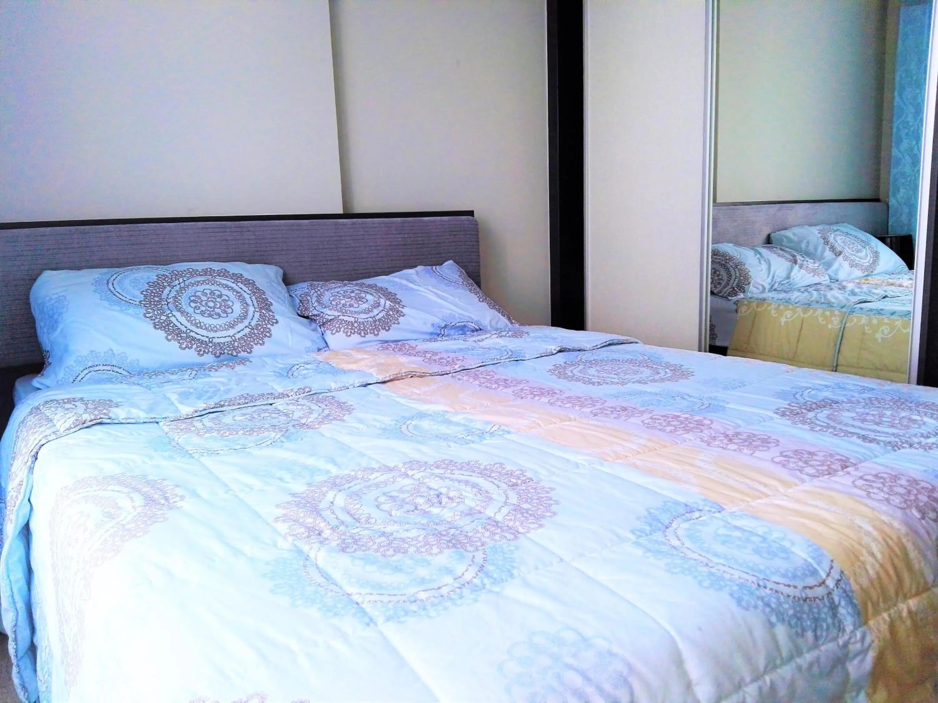 bunk bed, Bed in LLX Apartments at The Base condo