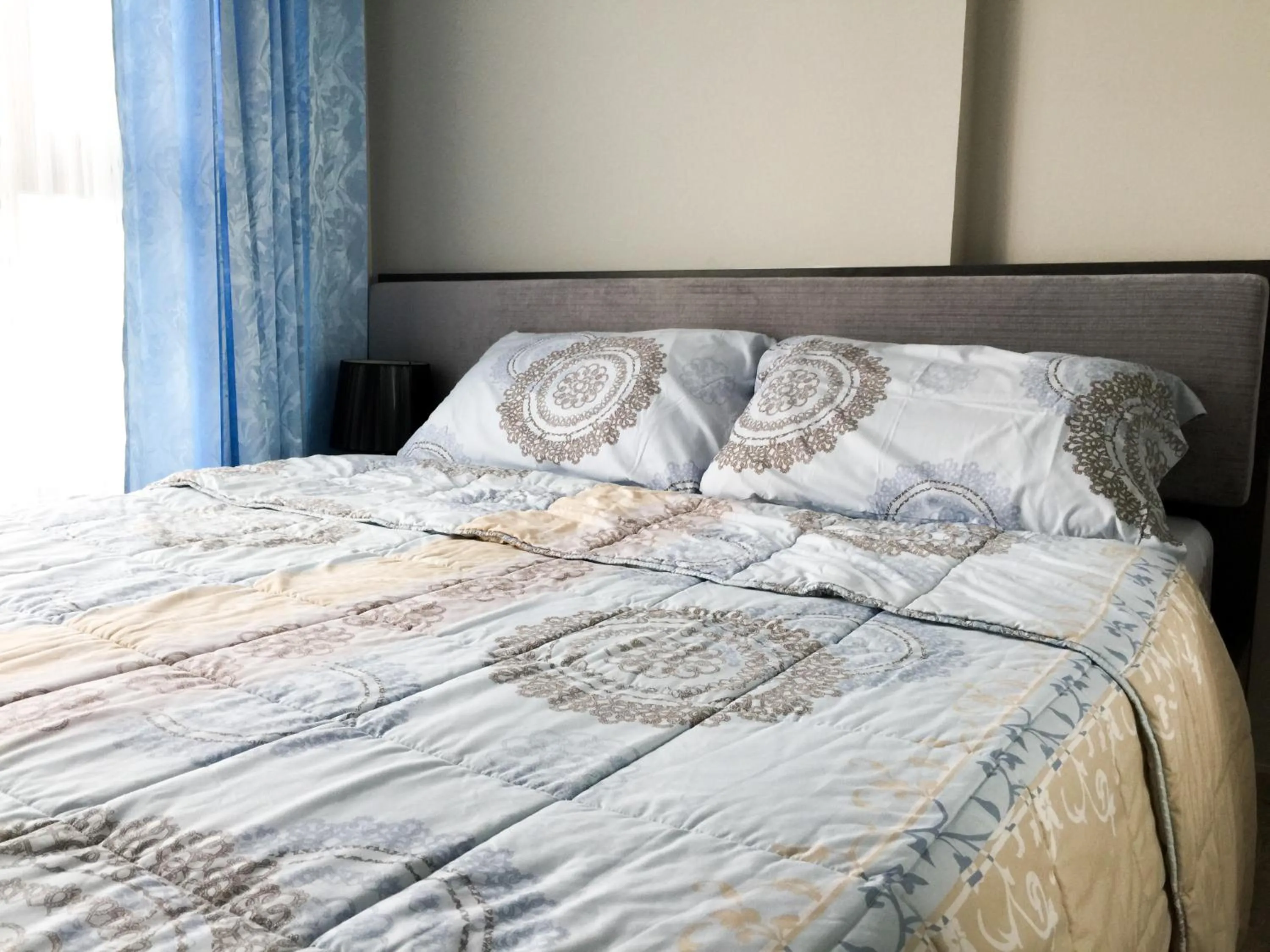 bunk bed, Bed in LLX Apartments at The Base condo