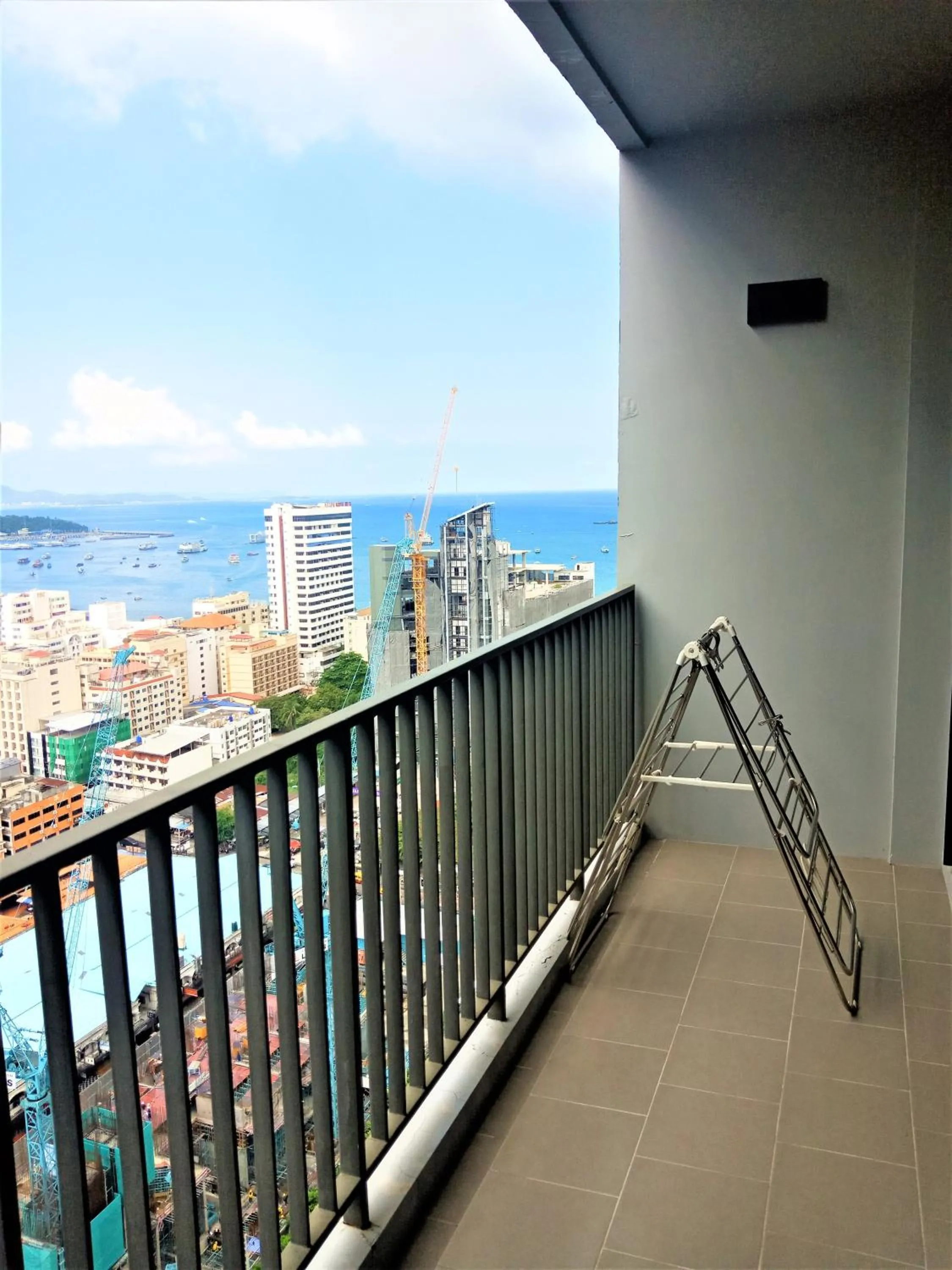 Balcony/Terrace in LLX Apartments at The Base condo