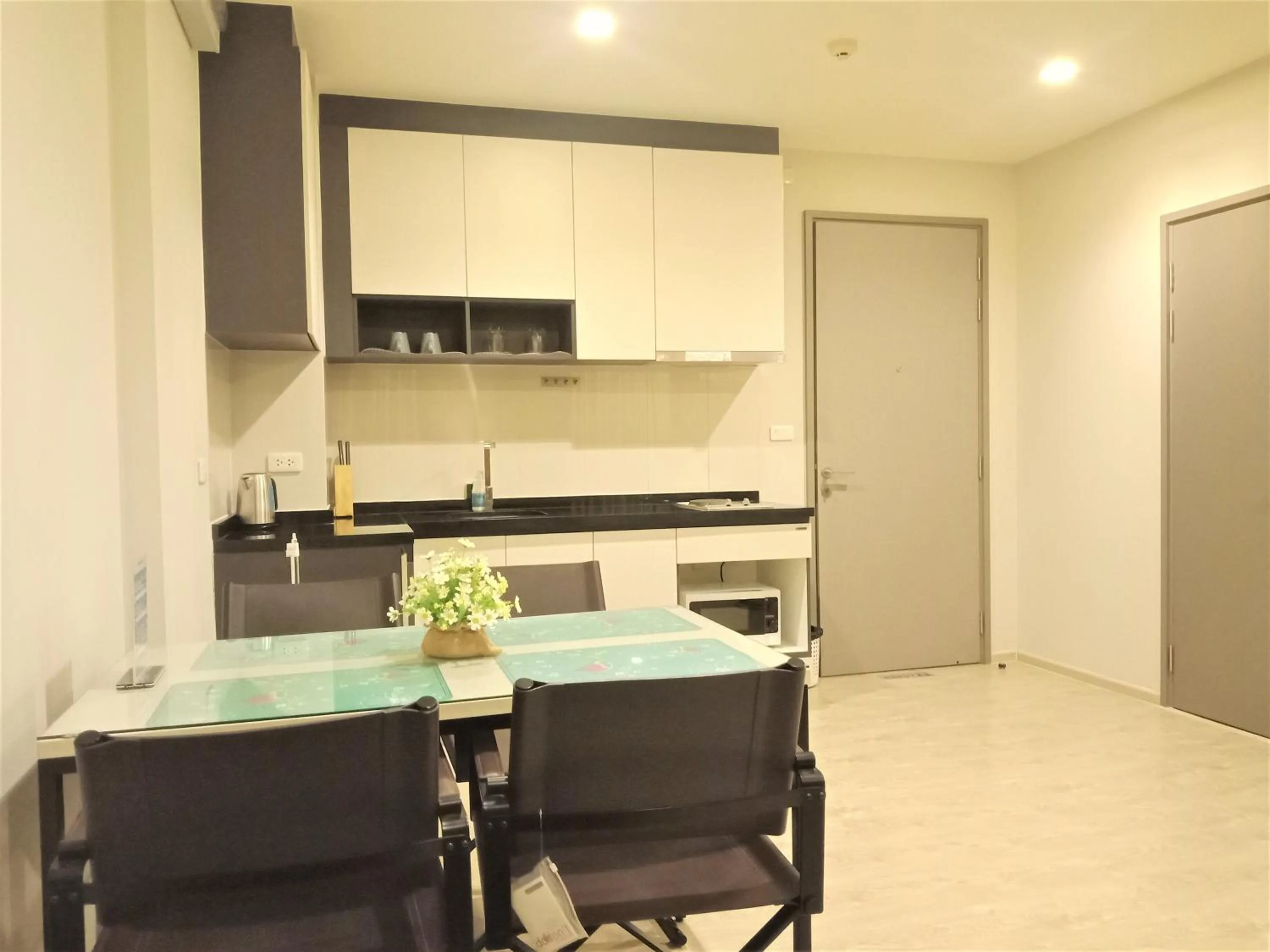 Kitchen or kitchenette in LLX Apartments at The Base condo