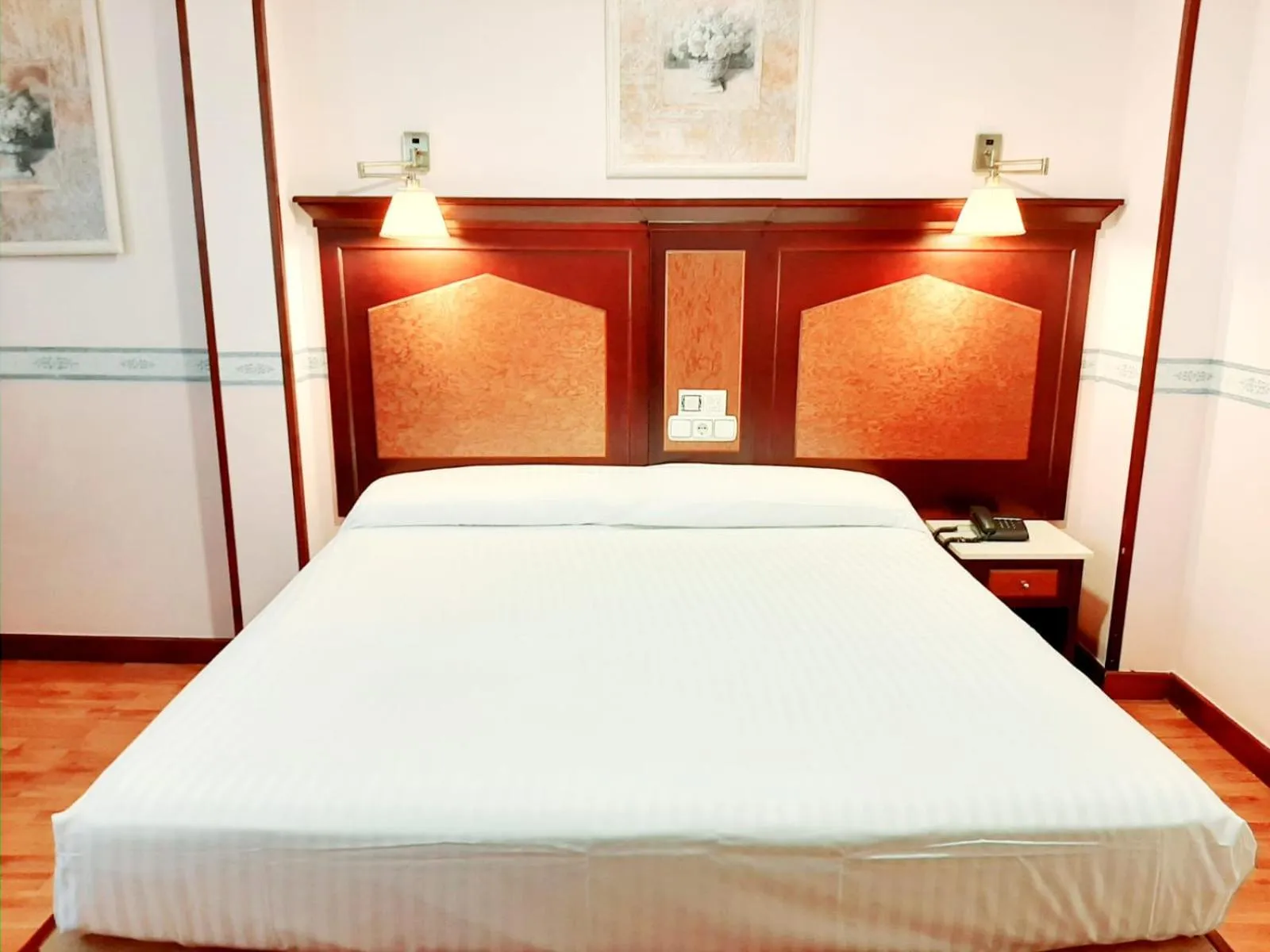 Bed in Hosteria Sara by gaiarooms