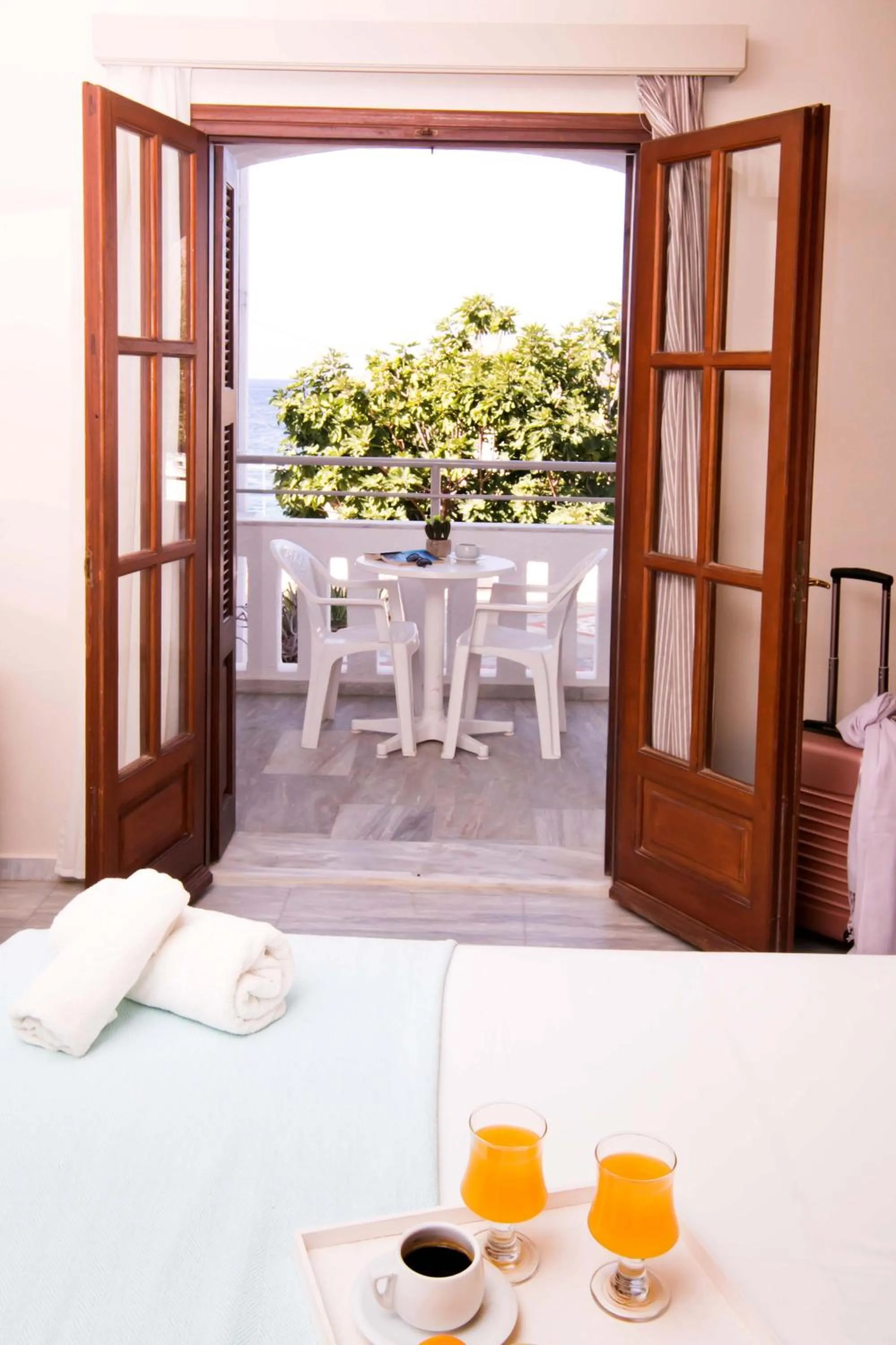 Bed in Kalypso Studios